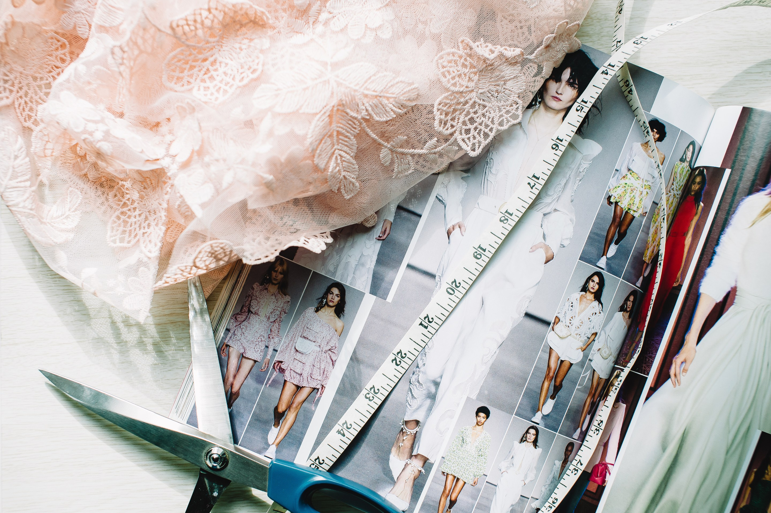 Нитки и машина. Андрейко Надежда