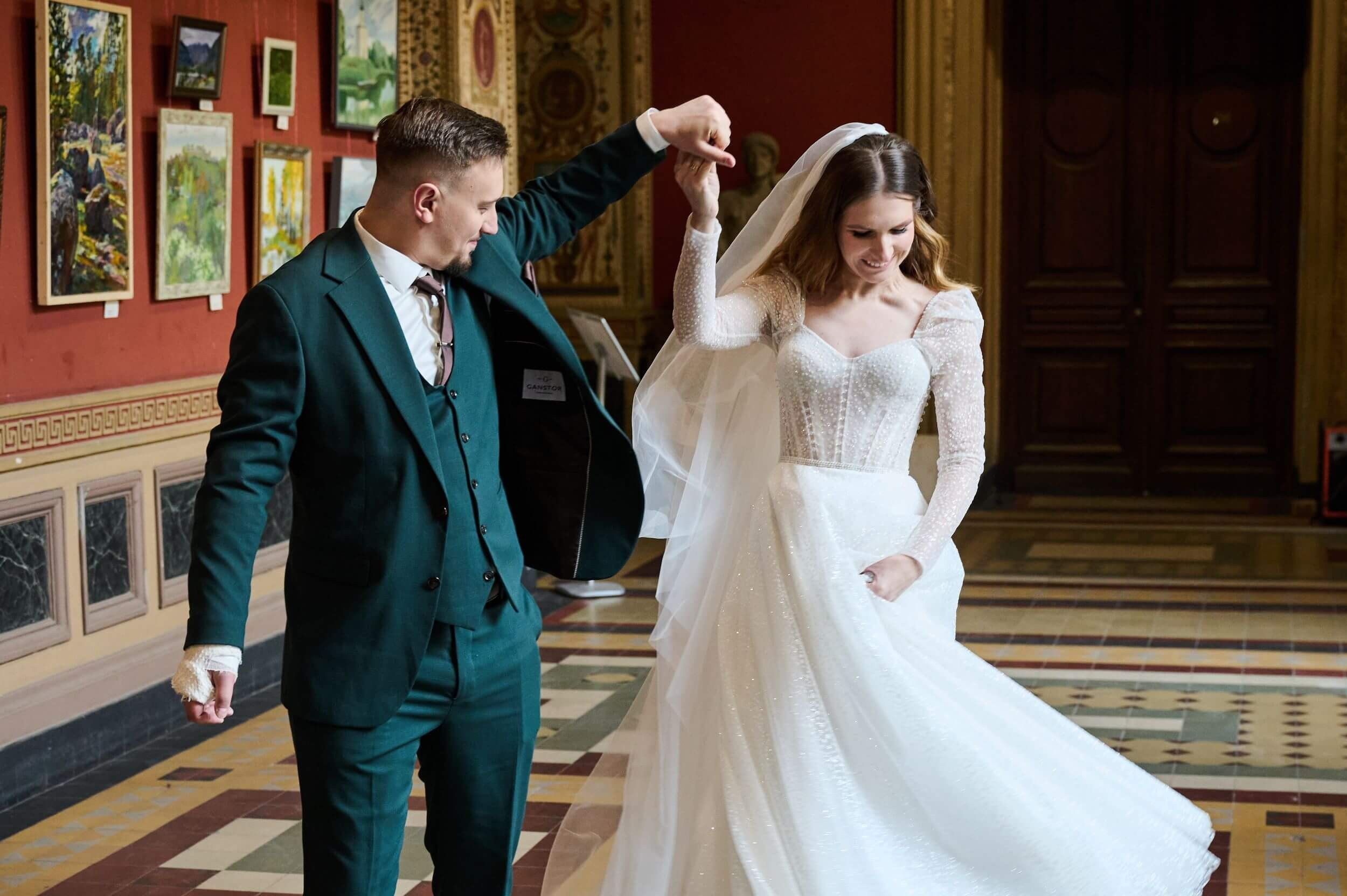 Свадебный фотограф СПб — свадьба в Академии Штиглица и втором дворце на Фурштатской. Свадебный фотограф в Санкт-Петербурге Петергофе Пушкине Саша Галлс / Александр Галлс