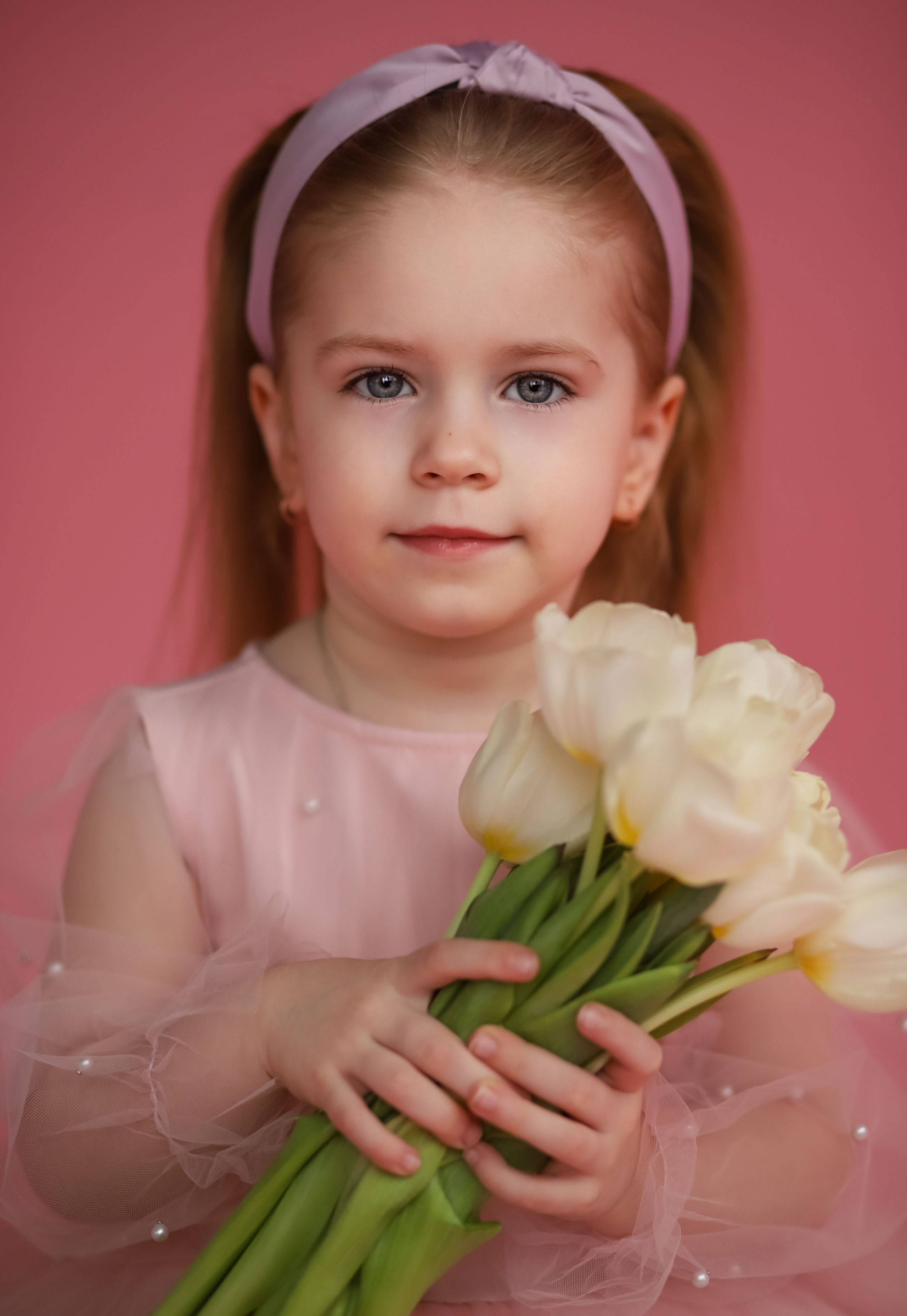 Весенняя фотосессия. Фотостудия во Всеволожске. Подходит для всех творческих проектов