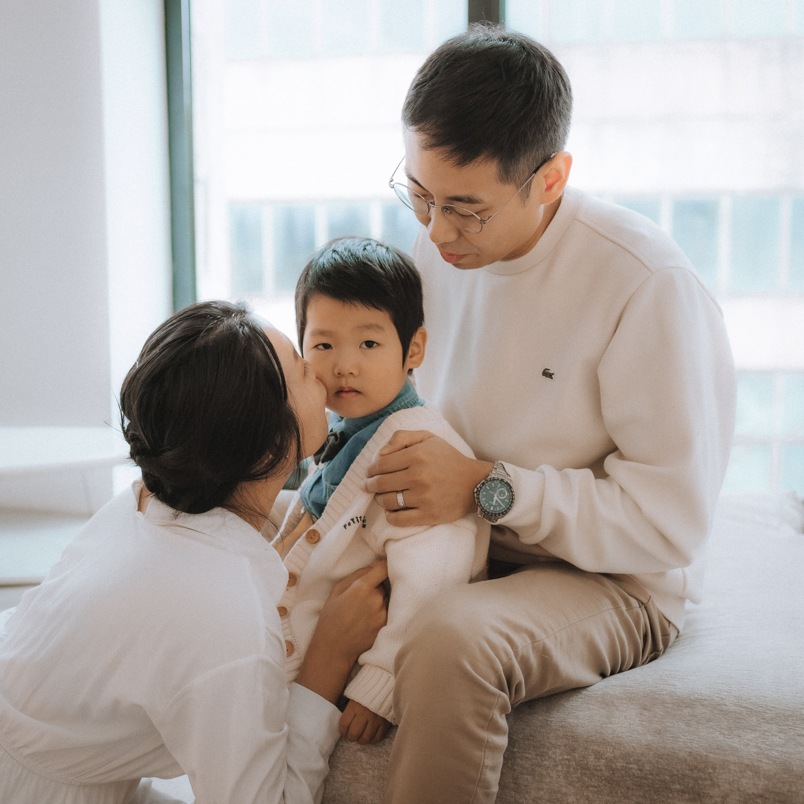 семейная фотосессия в студии с детьми в москве, детская фотосессия в фотостудии в москве, уютные нежные семейные фотосессии в москве, семейная беременная фотосессия в москве с детьми, фотосессия беременности с мужем в москве, светлые фотостудии в москве, стильные семейные фотосессии в москве, фотосессии в стиле lifestyle, фотосессии в стиле лайфстайл в москве, Семейная фотография в москве , семейный фотограф в москве , семейная фотосессия в москве , семья , детская фотография , фотограф , женский портрет , фотосессия , детский портрет , детский фотограф , lovestory , новогодняя фотосессия , детское фото , детская фотосессия , эмоциональные семейные фотосессии в москве, портретная фотография в москве, заказать семейный фотоальбом в москве