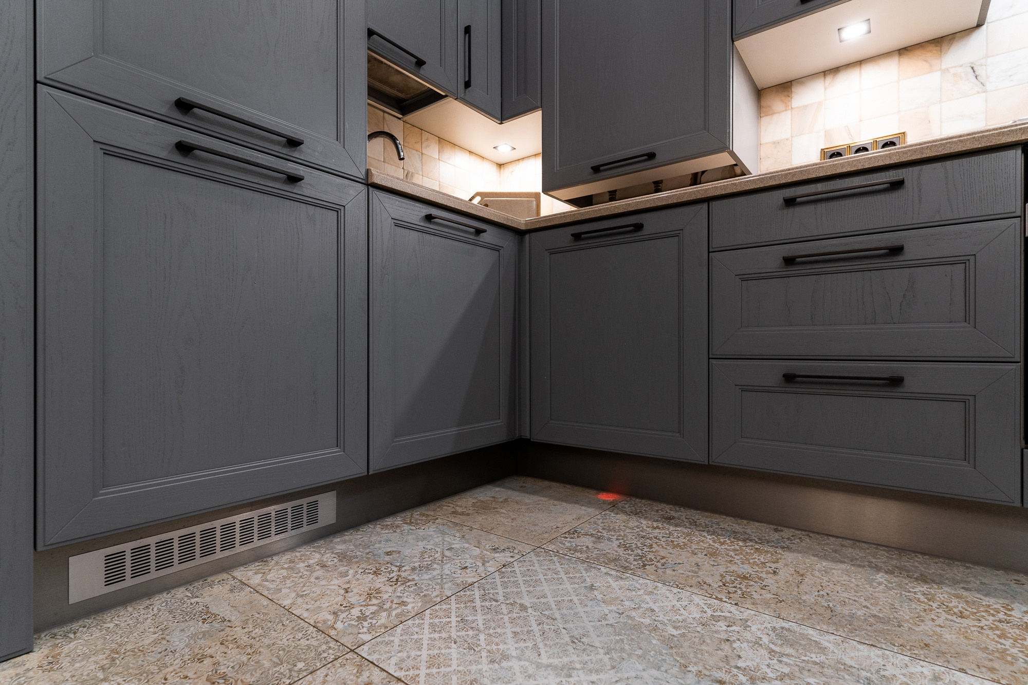 Кухня в ЖК «Прибрежный Квартал», Лисий Нос. Святослав Буньков | фотограф