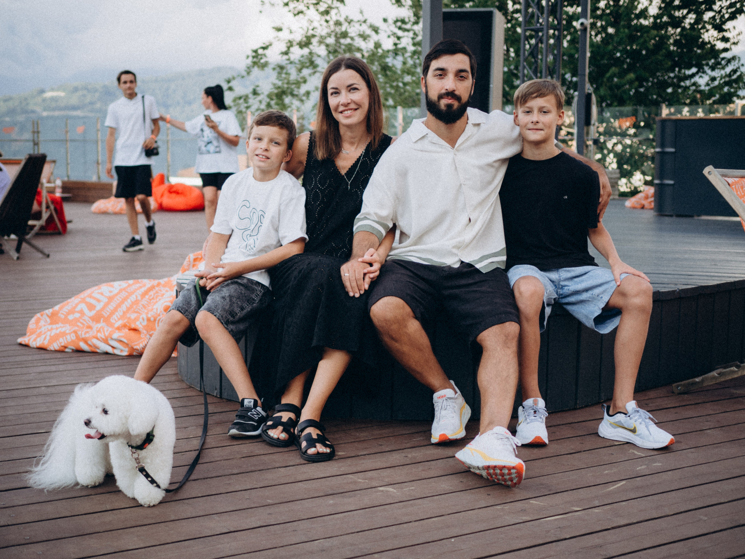 Семейная прогулочная фотосессия