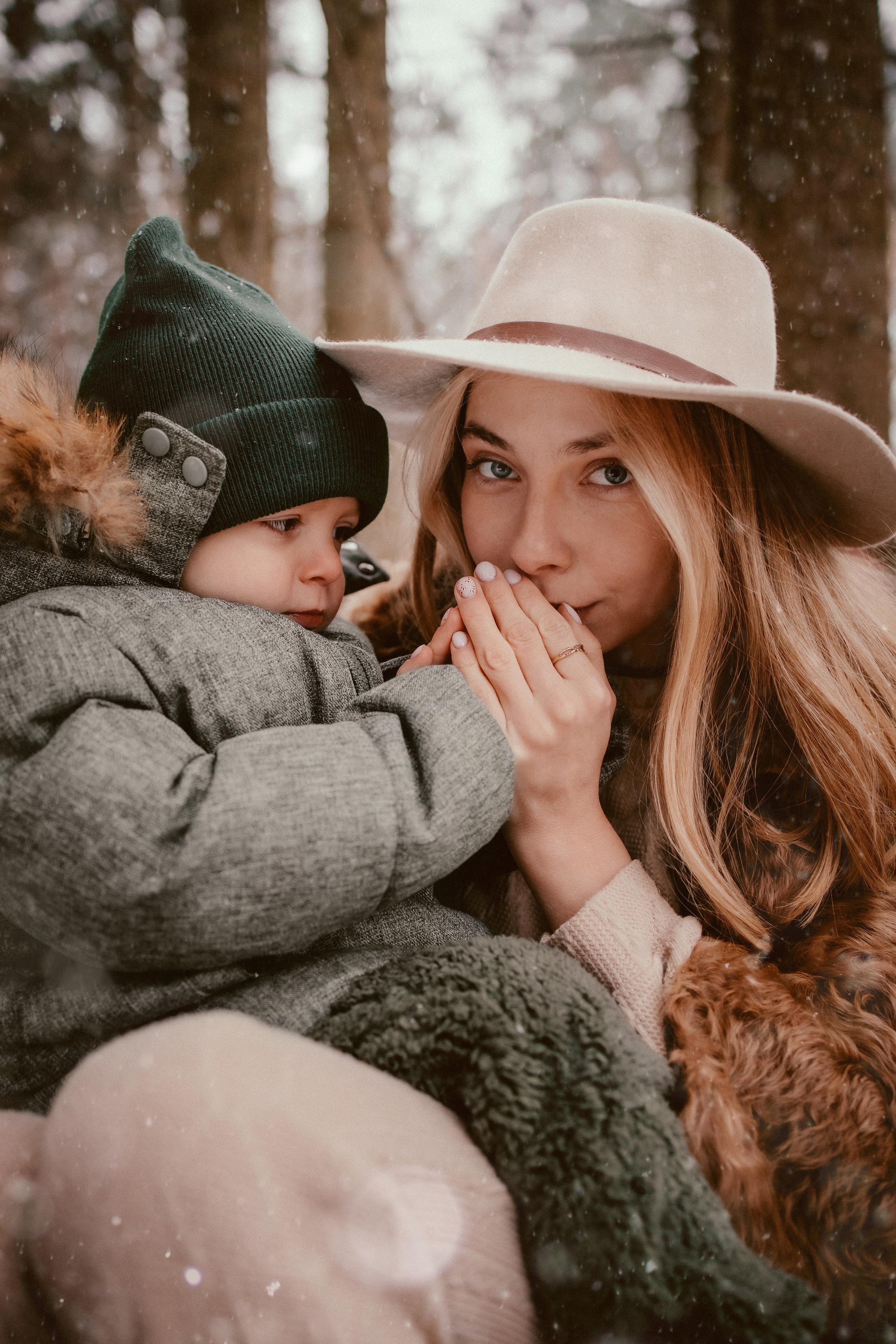 семейная фотосессия в студии с детьми в москве, детская фотосессия в фотостудии в москве, уютные нежные семейные фотосессии в москве, семейная беременная фотосессия в москве с детьми, фотосессия беременности с мужем в москве, светлые фотостудии в москве, стильные семейные фотосессии в москве, фотосессии в стиле lifestyle, фотосессии в стиле лайфстайл в москве, Семейная фотография в москве , семейный фотограф в москве , семейная фотосессия в москве , семья , детская фотография , фотограф , женский портрет , фотосессия , детский портрет , детский фотограф , lovestory , новогодняя фотосессия , детское фото , детская фотосессия , эмоциональные семейные фотосессии в москве, портретная фотография в москве, заказать семейный фотоальбом в москве