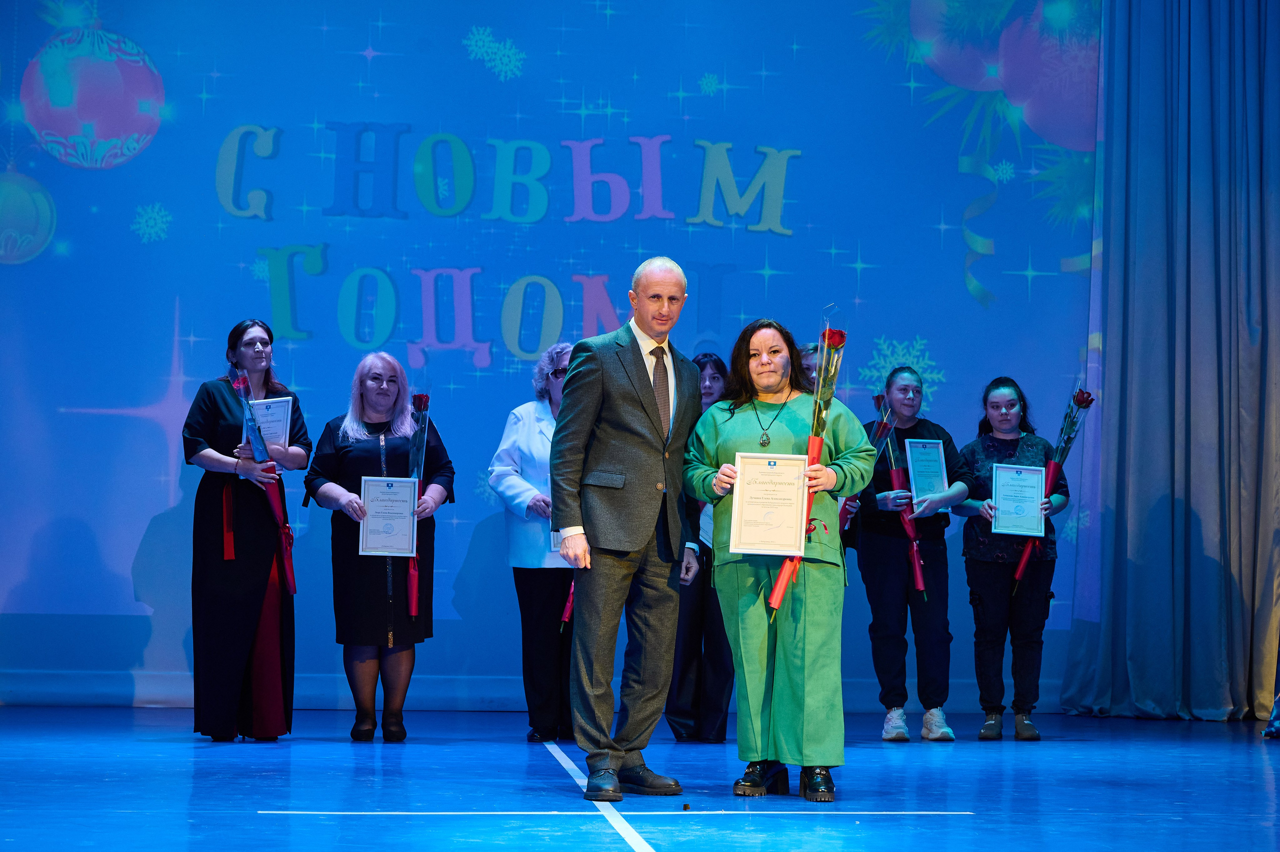 Коцерт НГ В ДК Марьина Роща. Жизнь курорта Кабардинка в фотографиях