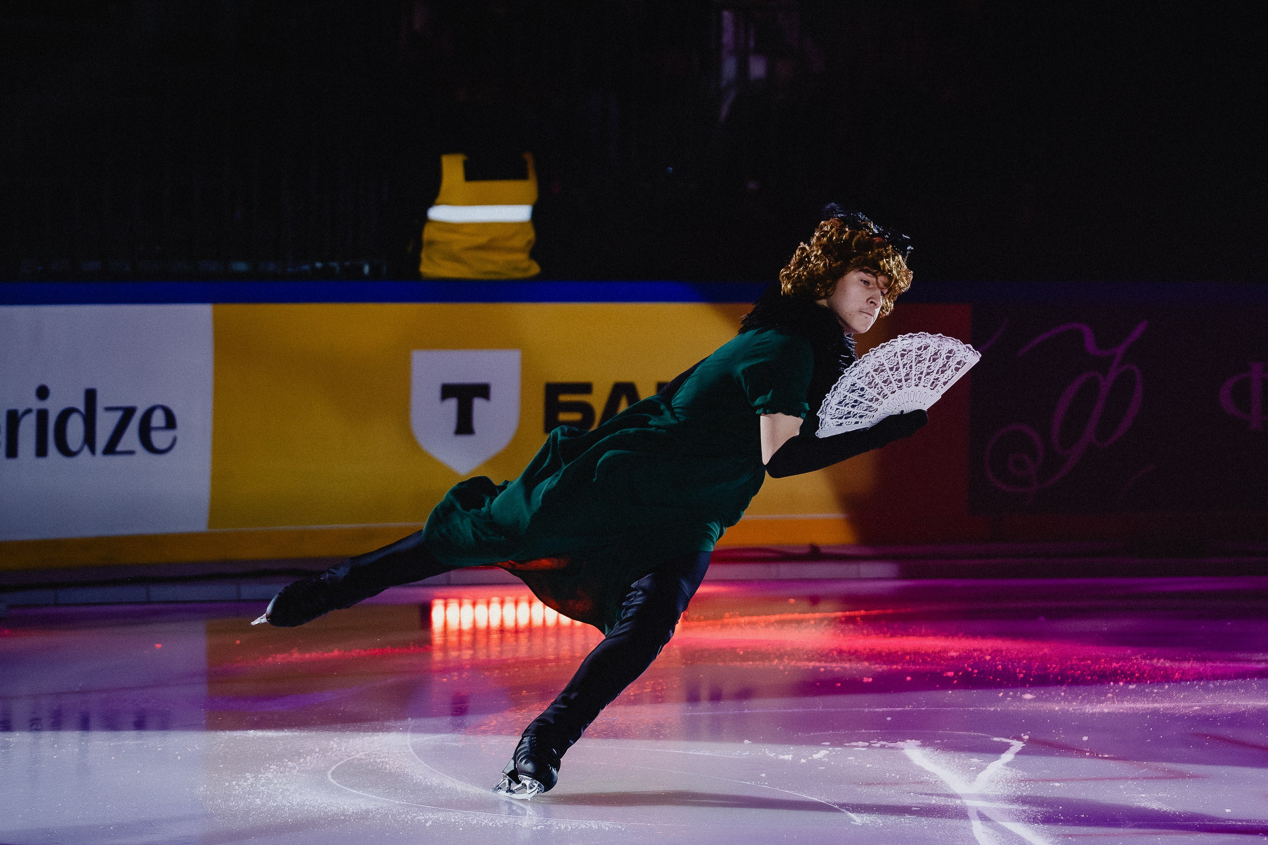 Шоу Этери Тутберидзе в Новосибирске. Воробьева Ксения — Спортивный и танцевальный фотограф Новосибирск