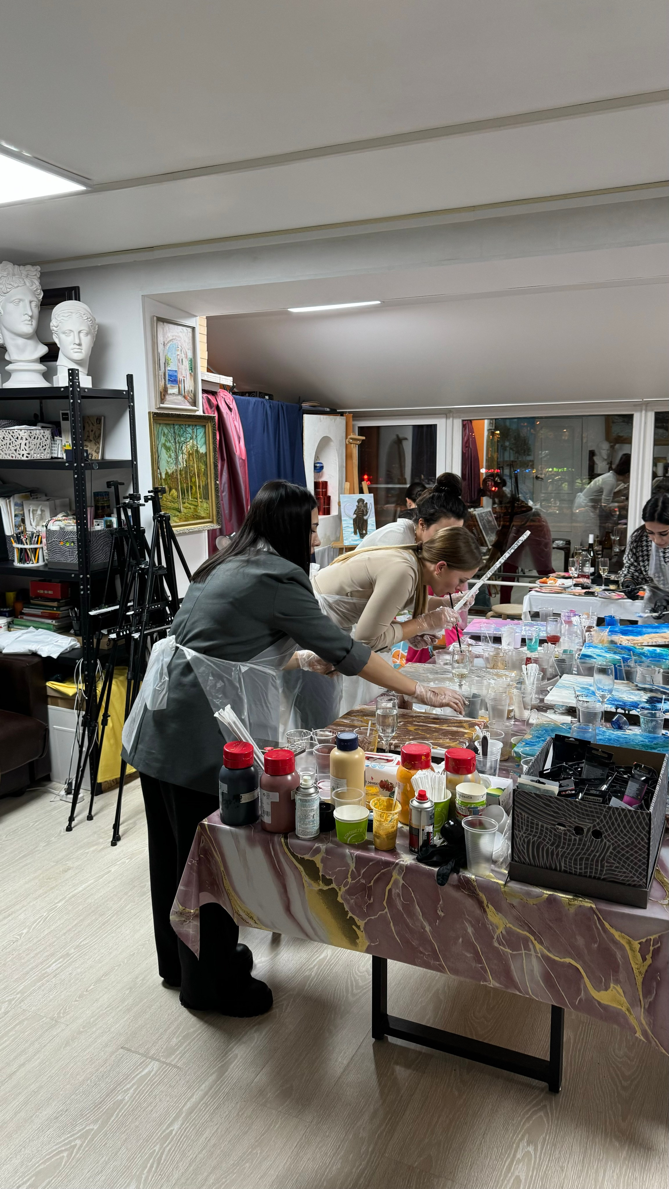 8 МАРТА. Арт-вечеринки и мастер-классы в Москве для взрослых и детей