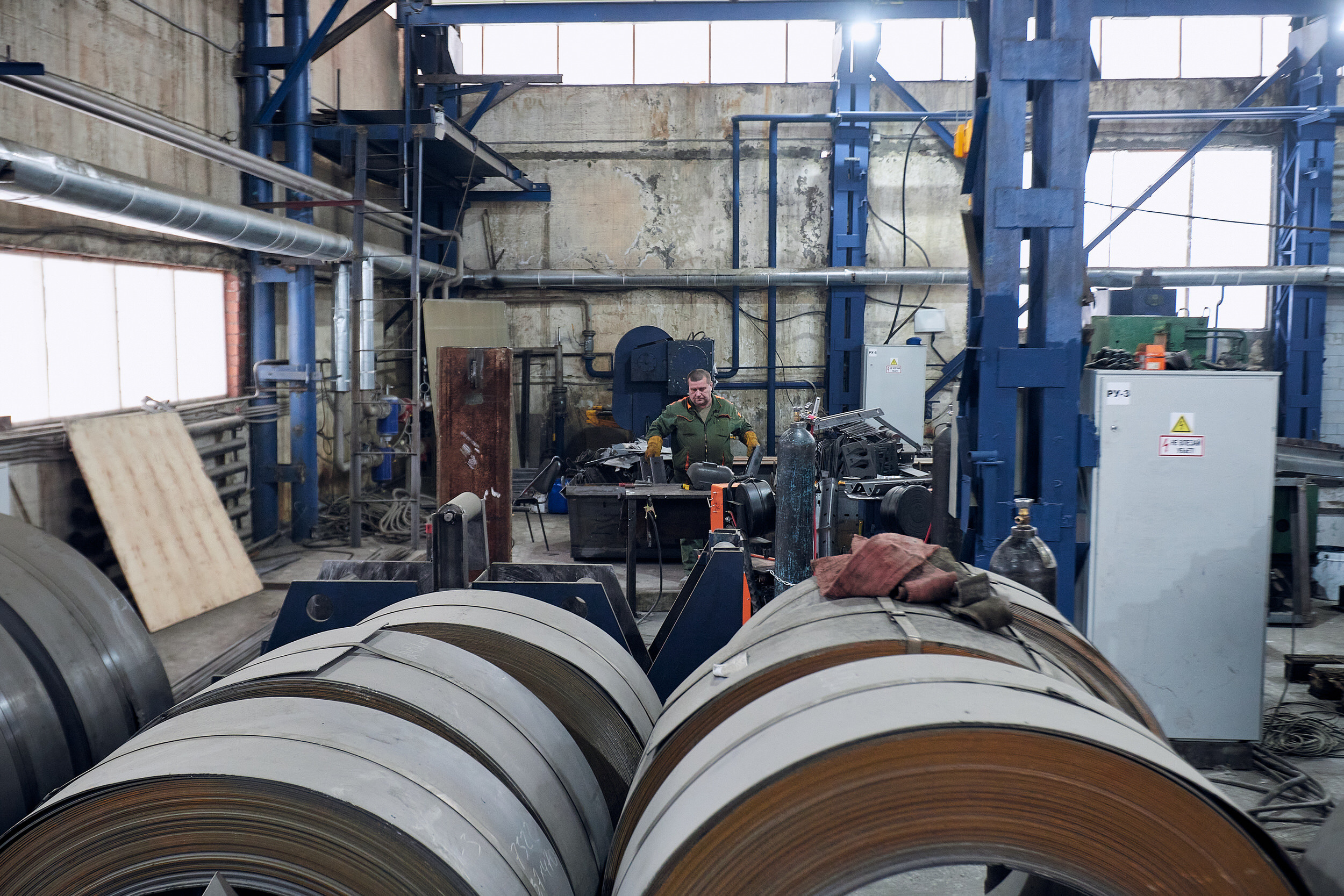 Съемка с производства металлоконструкций для дорожной и энергетической отрасли. Контент для бизнеса в Екатеринбурге Полдень Медиа