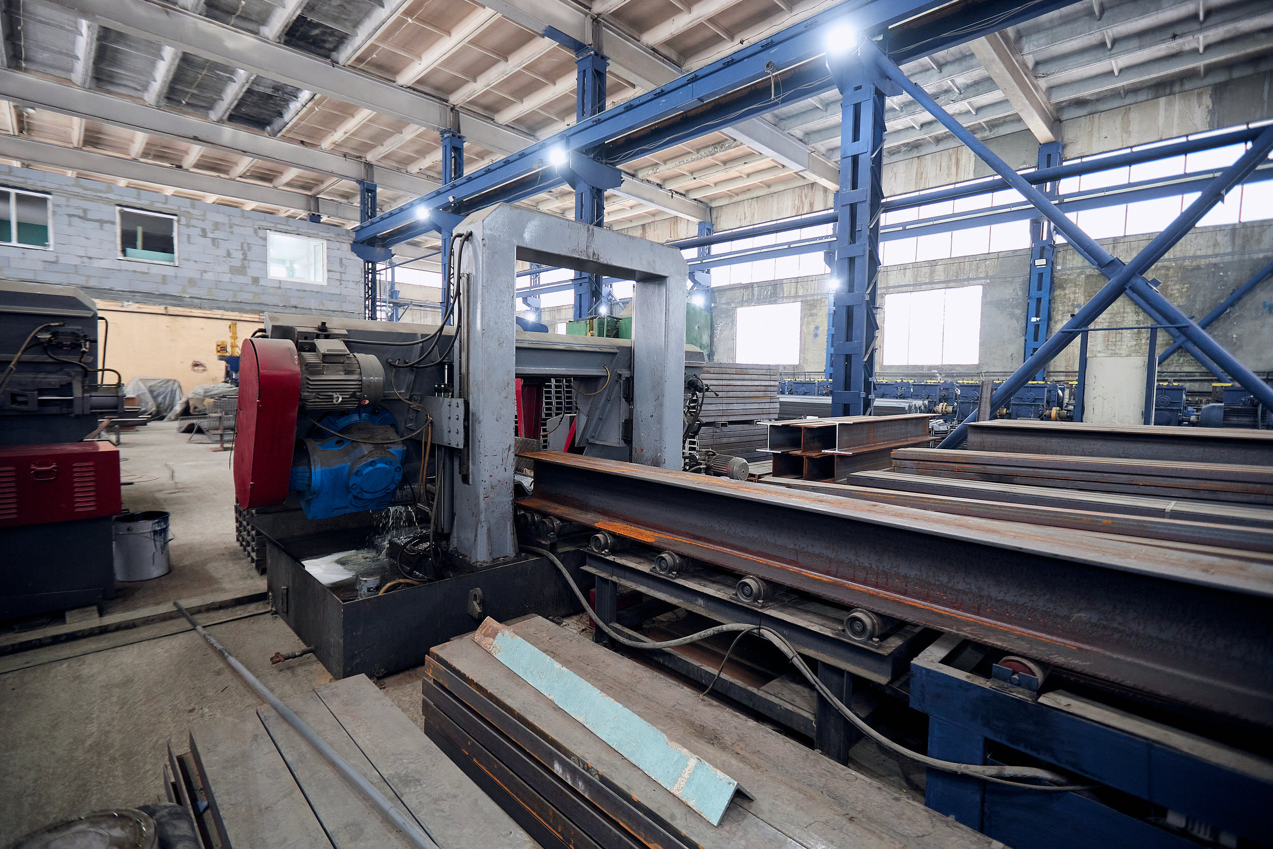 Съемка с производства металлоконструкций для дорожной и энергетической отрасли. Контент для бизнеса в Екатеринбурге Полдень Медиа