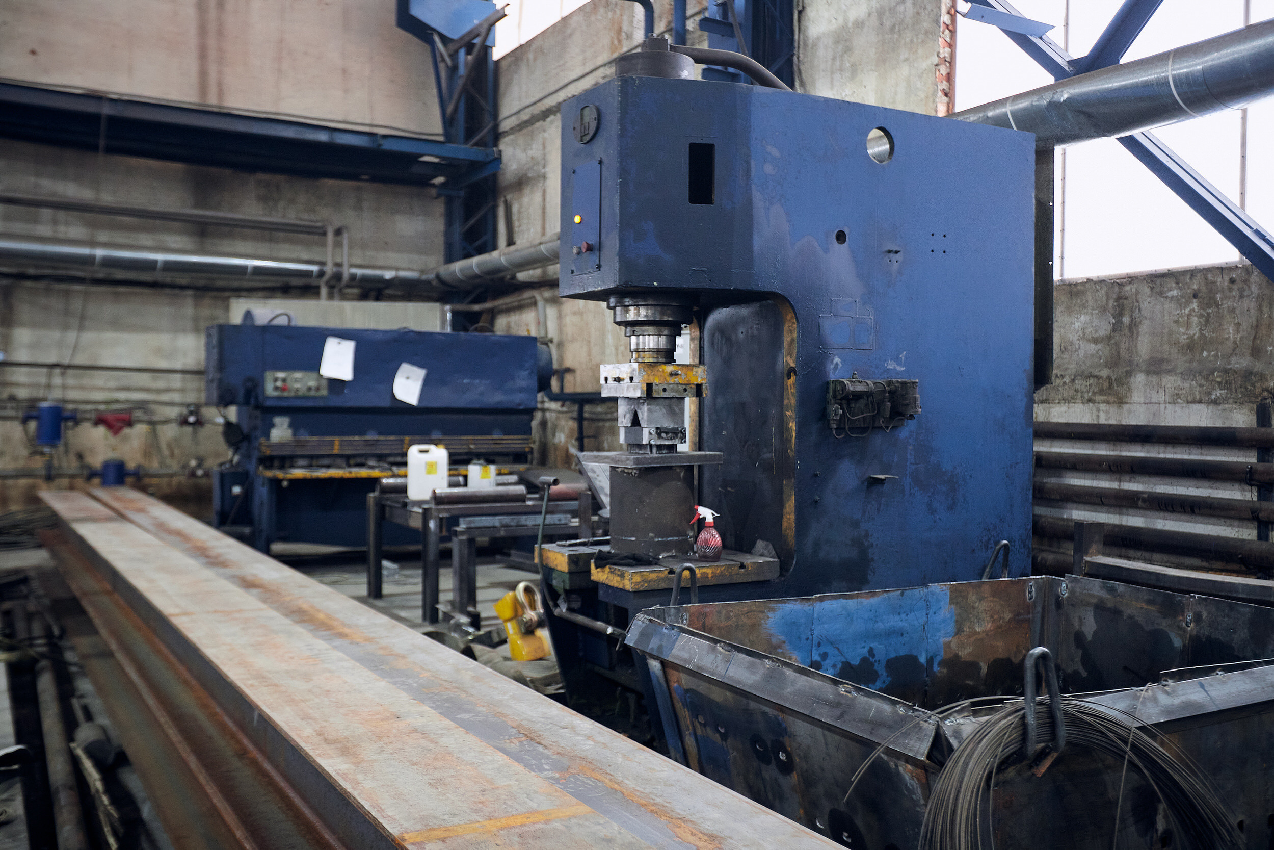 Съемка с производства металлоконструкций для дорожной и энергетической отрасли. Контент для бизнеса в Екатеринбурге Полдень Медиа