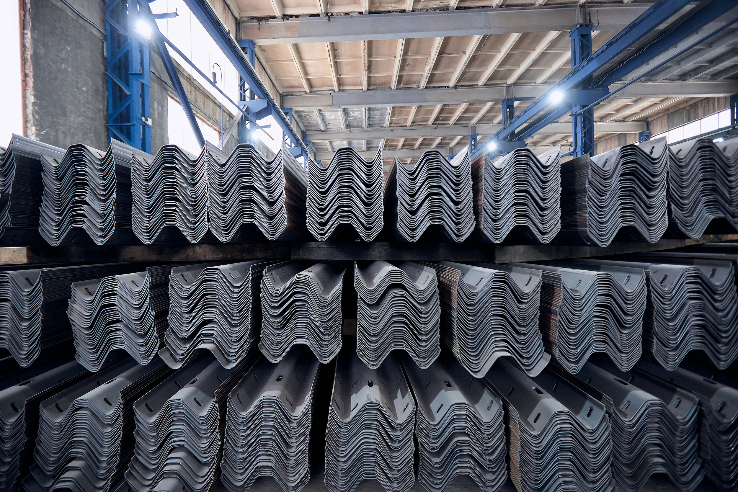 Съемка с производства металлоконструкций для дорожной и энергетической отрасли. Контент для бизнеса в Екатеринбурге Полдень Медиа