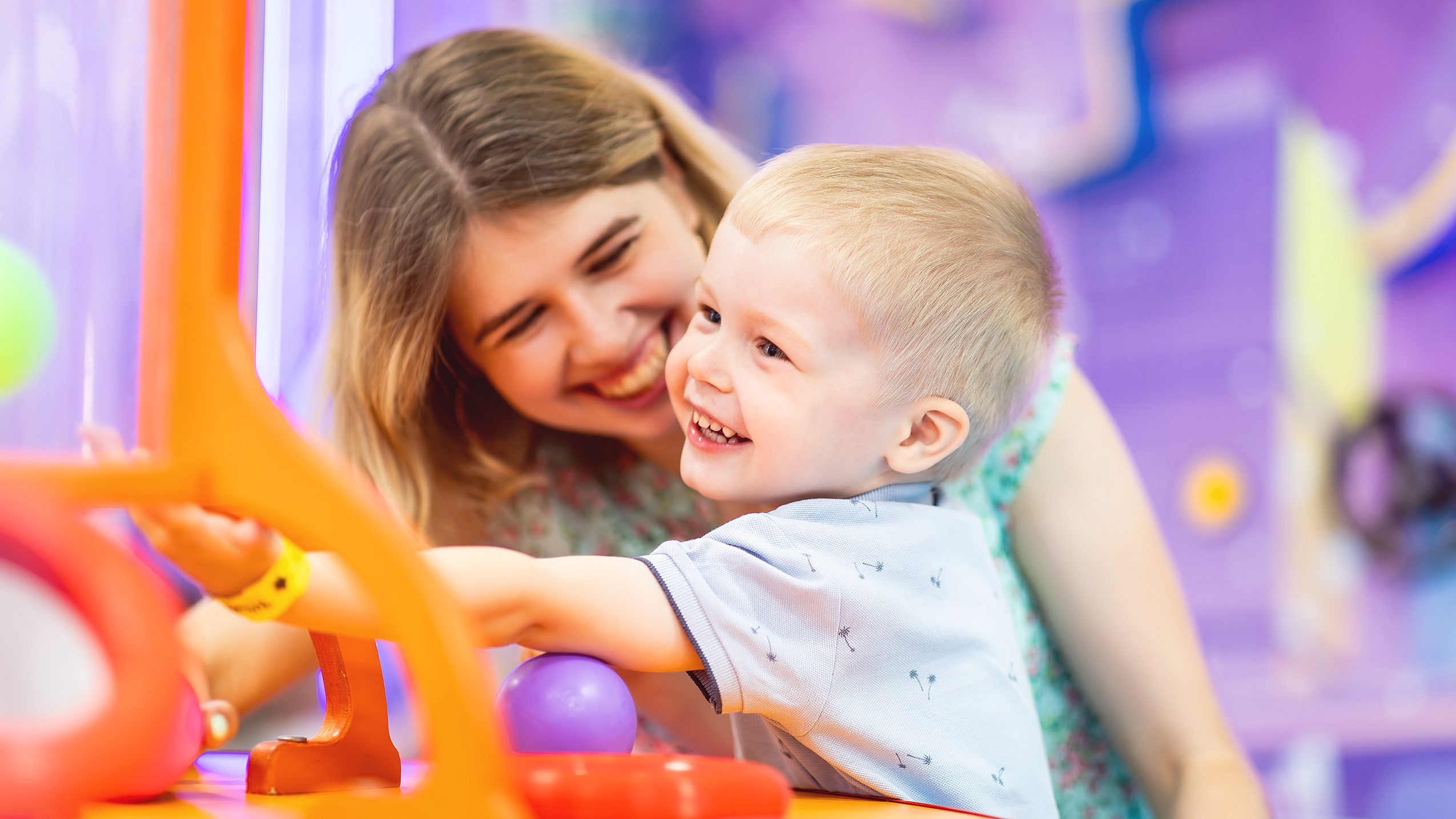 Праздник в TeikaBoom. Make photo — Live to photo