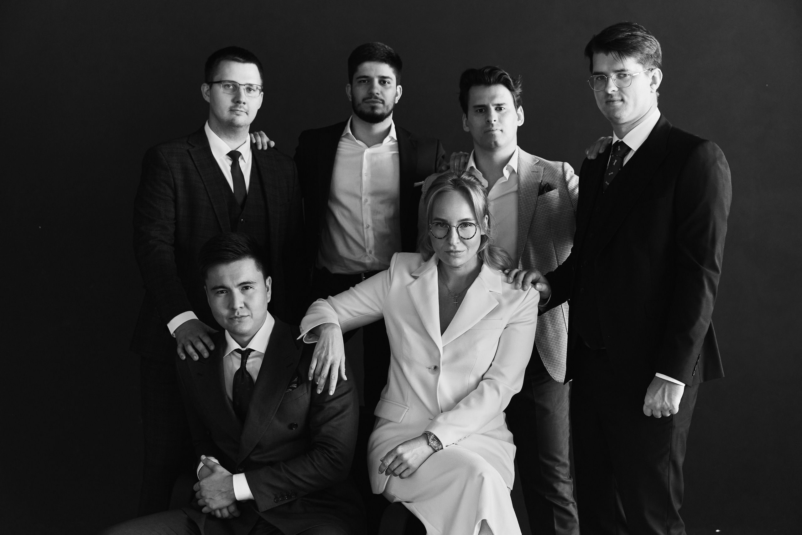 Корпоративная фотосессия команды: зачем она нужна. Бизнес-фотограф в Москве — Виталий Агабабян | Деловые портреты и корпоративная съёмка