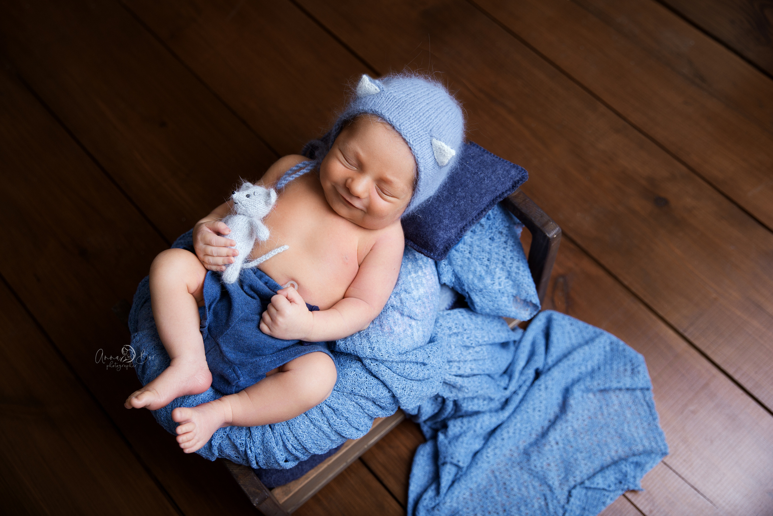 Фотосессия новорожденного (newborn). Фотограф новорожденных, детей до года и беременных в Симферополе