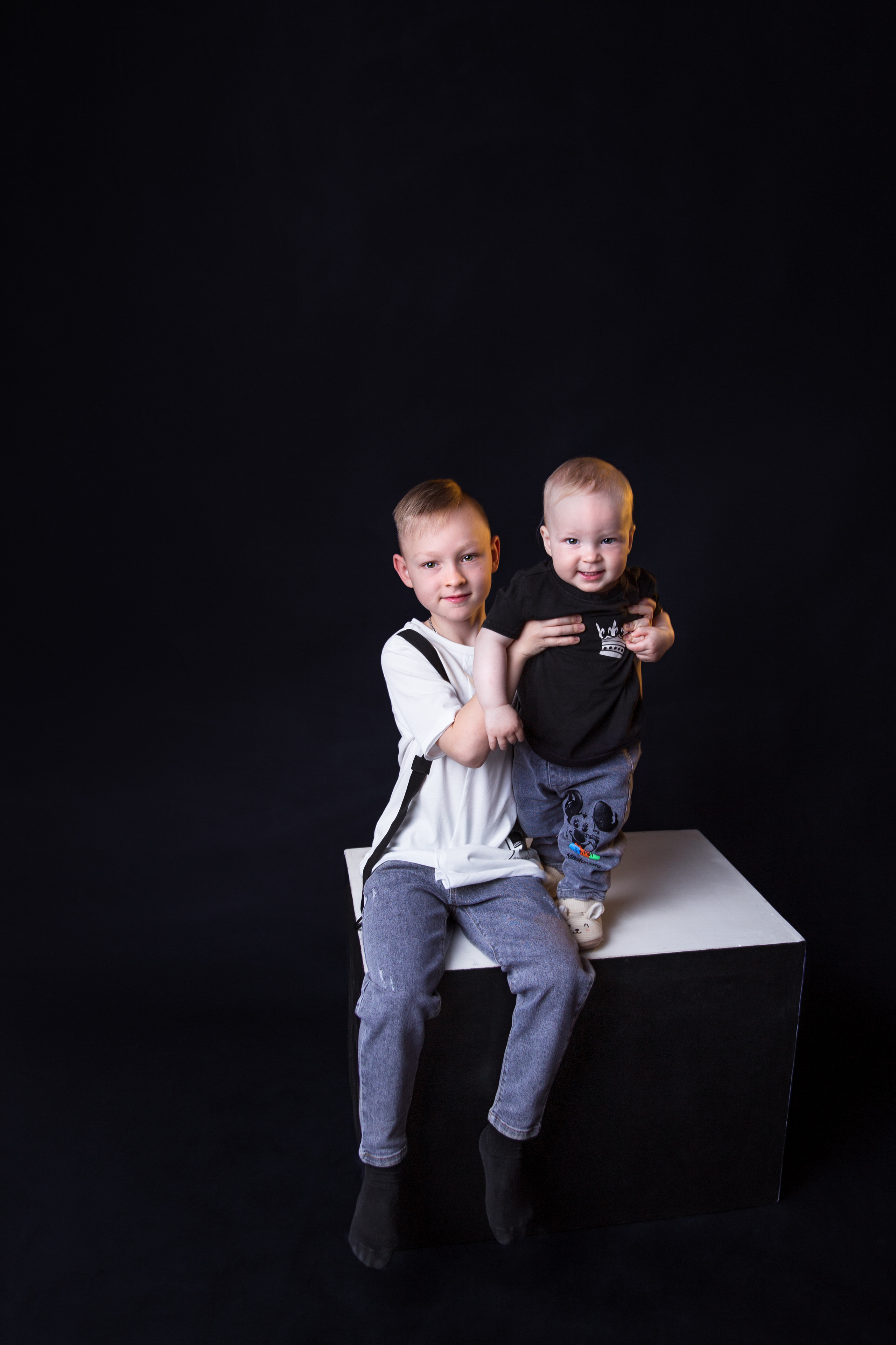 Фотосессия ГОДОВАСИЕ. Фотограф новорожденных, детей до года и беременных в Симферополе