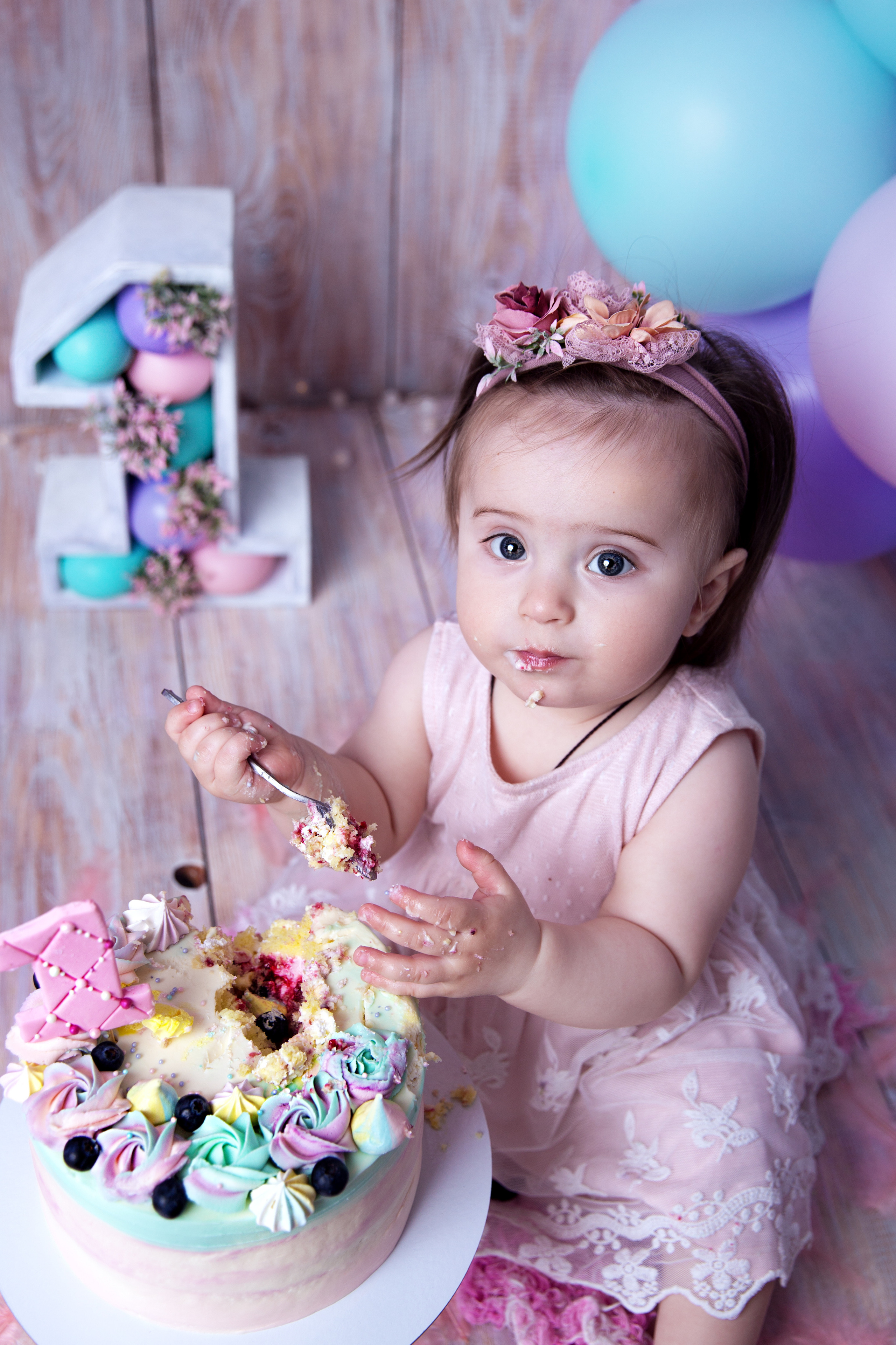 Фотосессия ГОДОВАСИЕ. Фотограф новорожденных, детей до года и беременных в Симферополе