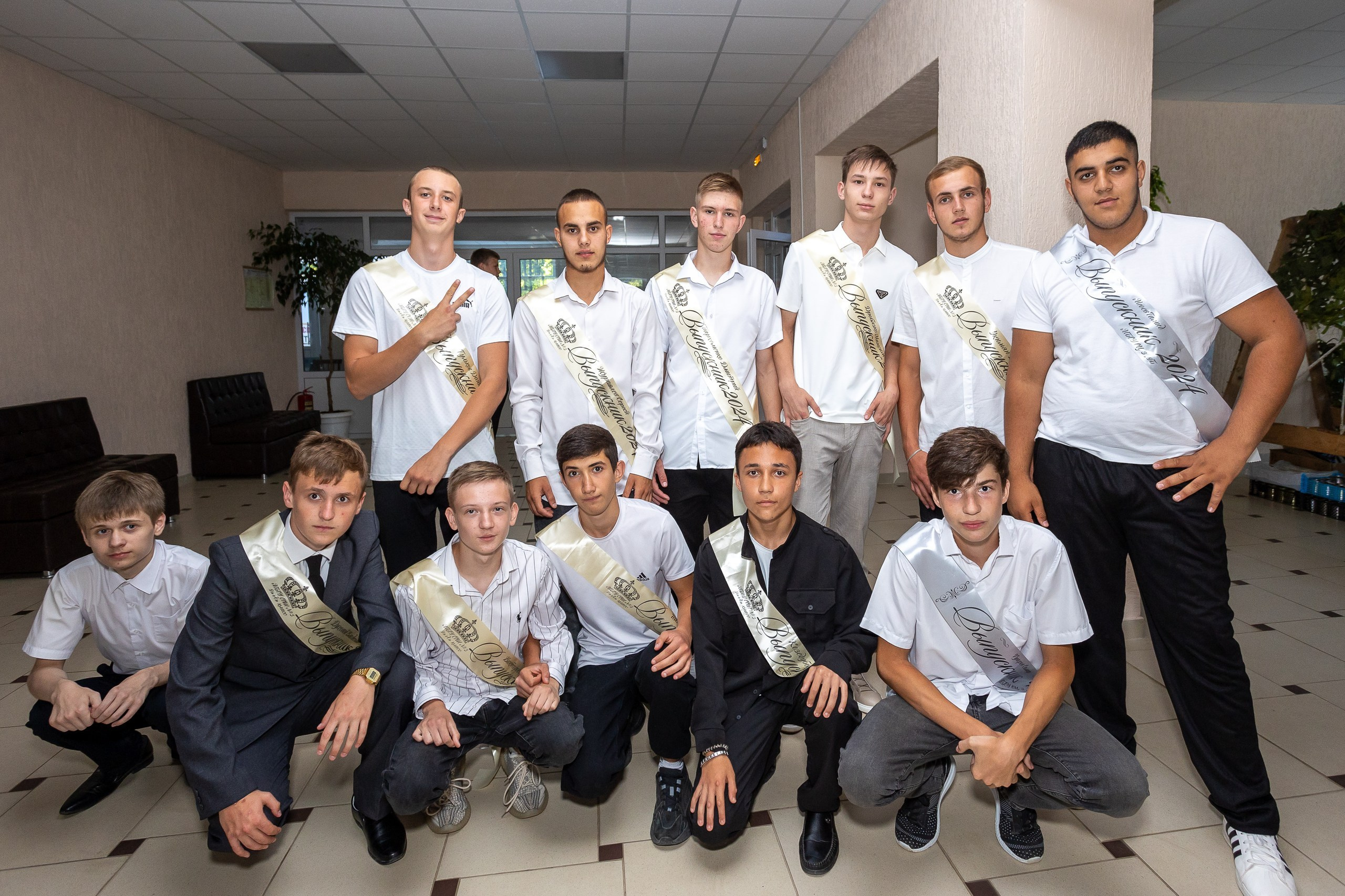 Вручение аттестата 2024 г. Выпускные альбомы Майкоп, Краснодар Елена Золотарева