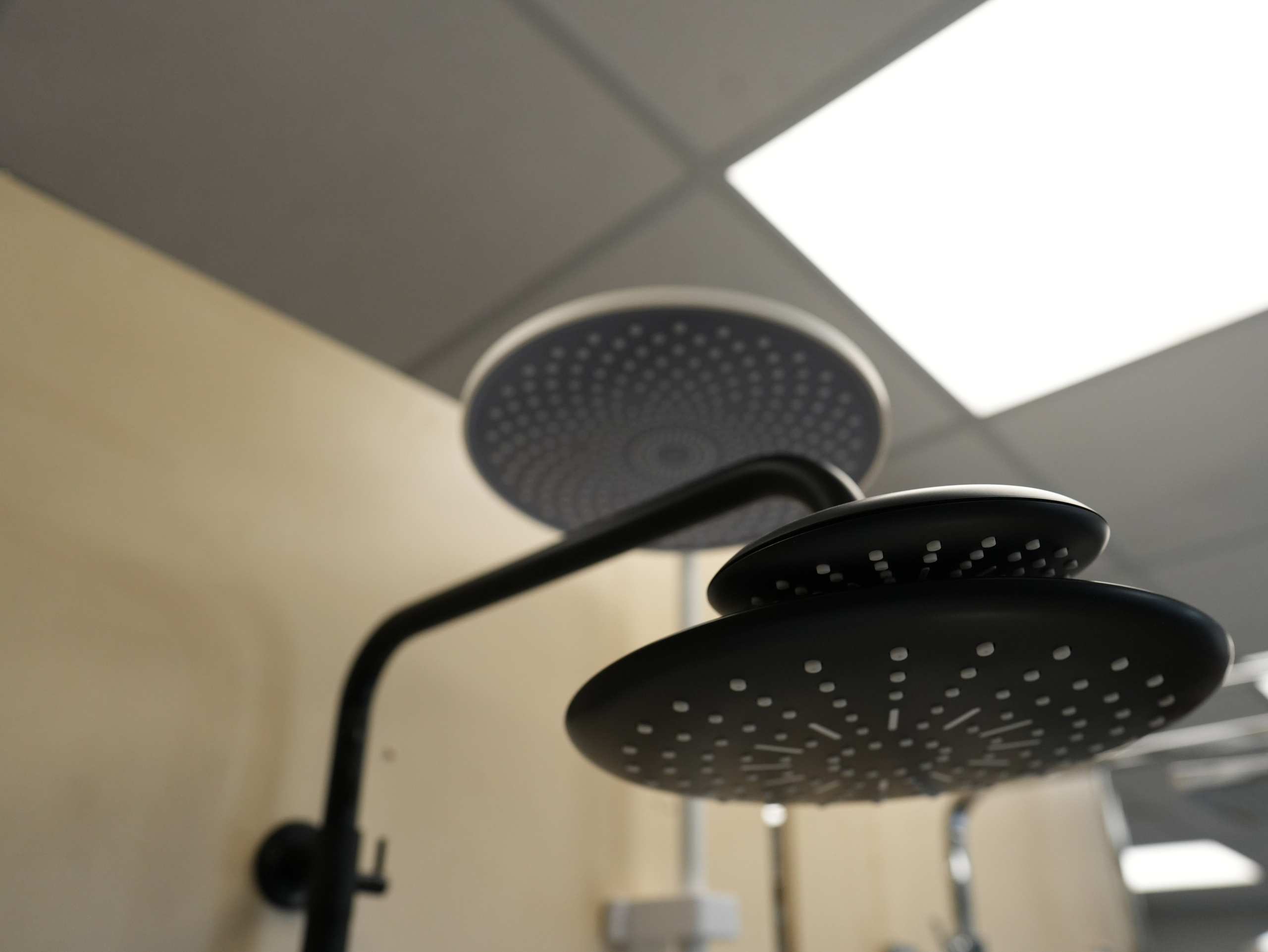 Смесители. Строительный магазин низких цен Экономкин