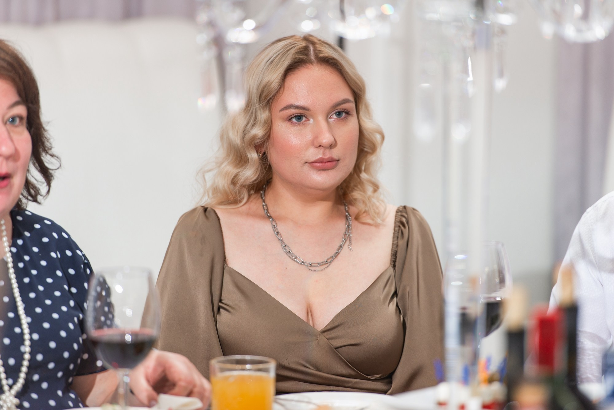 Сияющие молодожёны. Свадебный и семейный фотограф в Омске Мормулев Михаил