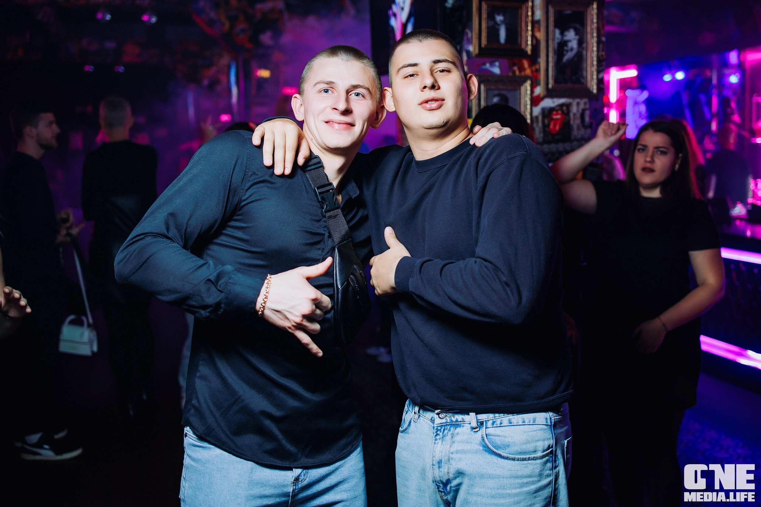 Фоторепортаж из бара XxxX. One Media Life: фоторепортажи, фотоотчеты с мероприятий и заведений