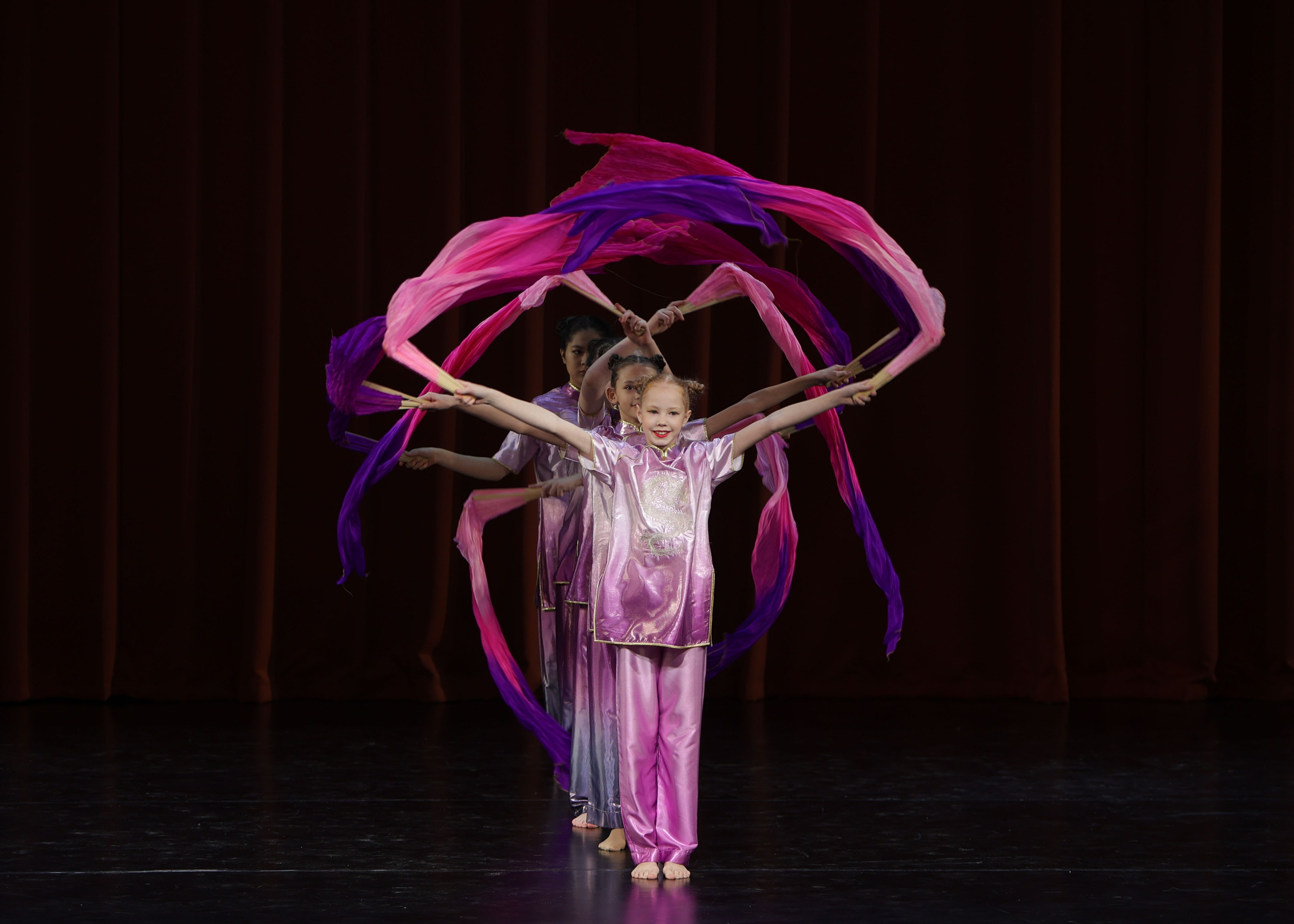 Фестиваль хореографического искусства «КУБОК ЛЕГЕНДЫ — 2025». Выпускные альбомы и школьный фотограф в Подольске, Троицке, Щербинке, Москве и Московской области