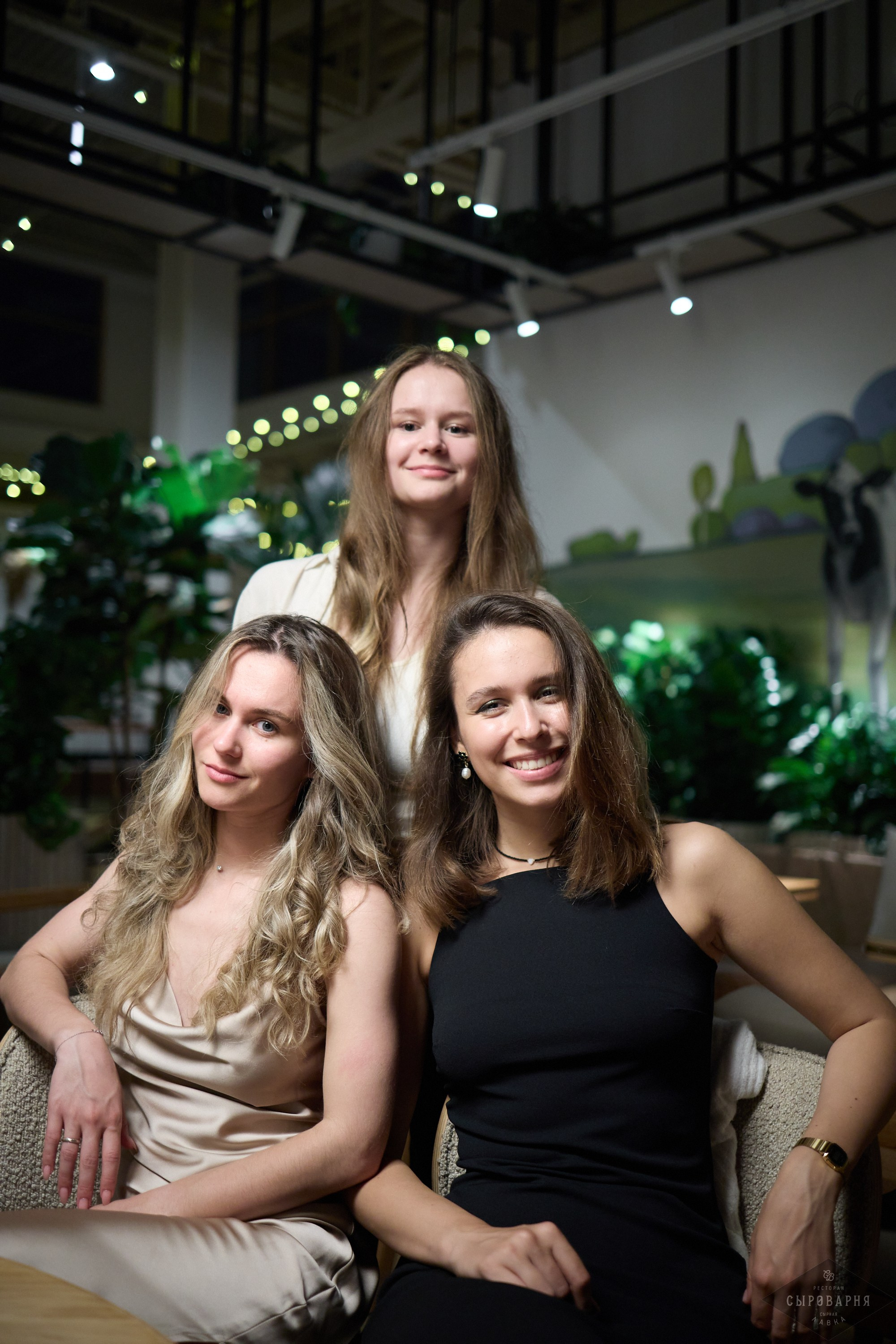 День рождения Алены в Сыроварне. Фотографъ Сергѣевъ. Поймать мгновеніе