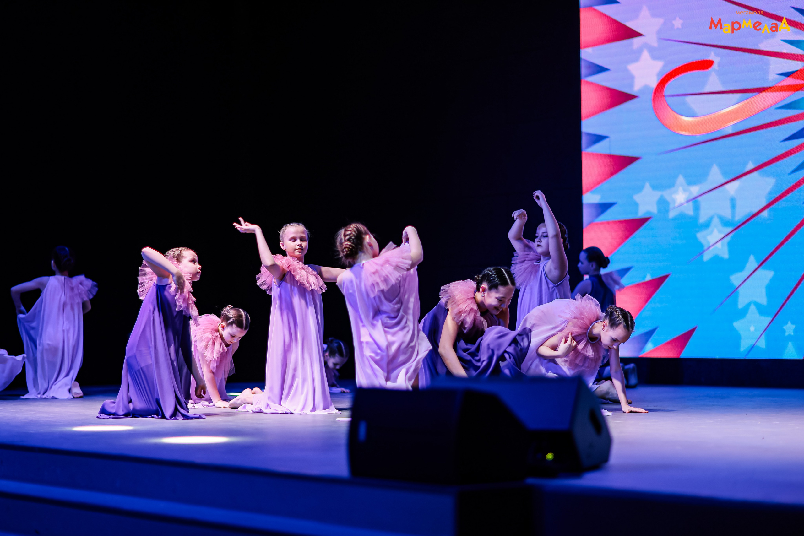 14.02 Любовь без границ в Мегамолл Мармелад. Команда специалистов в мире фотографии и видео. Детский фотограф, семейный фотограф