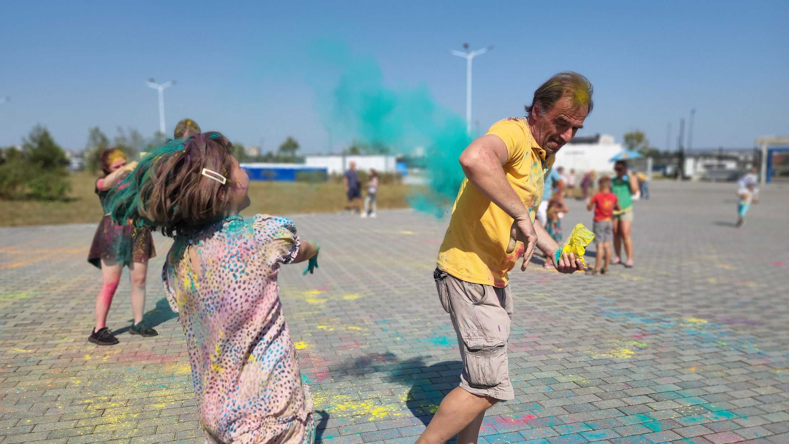 F/8 and be there — оказаться в нужном месте и поймать момент