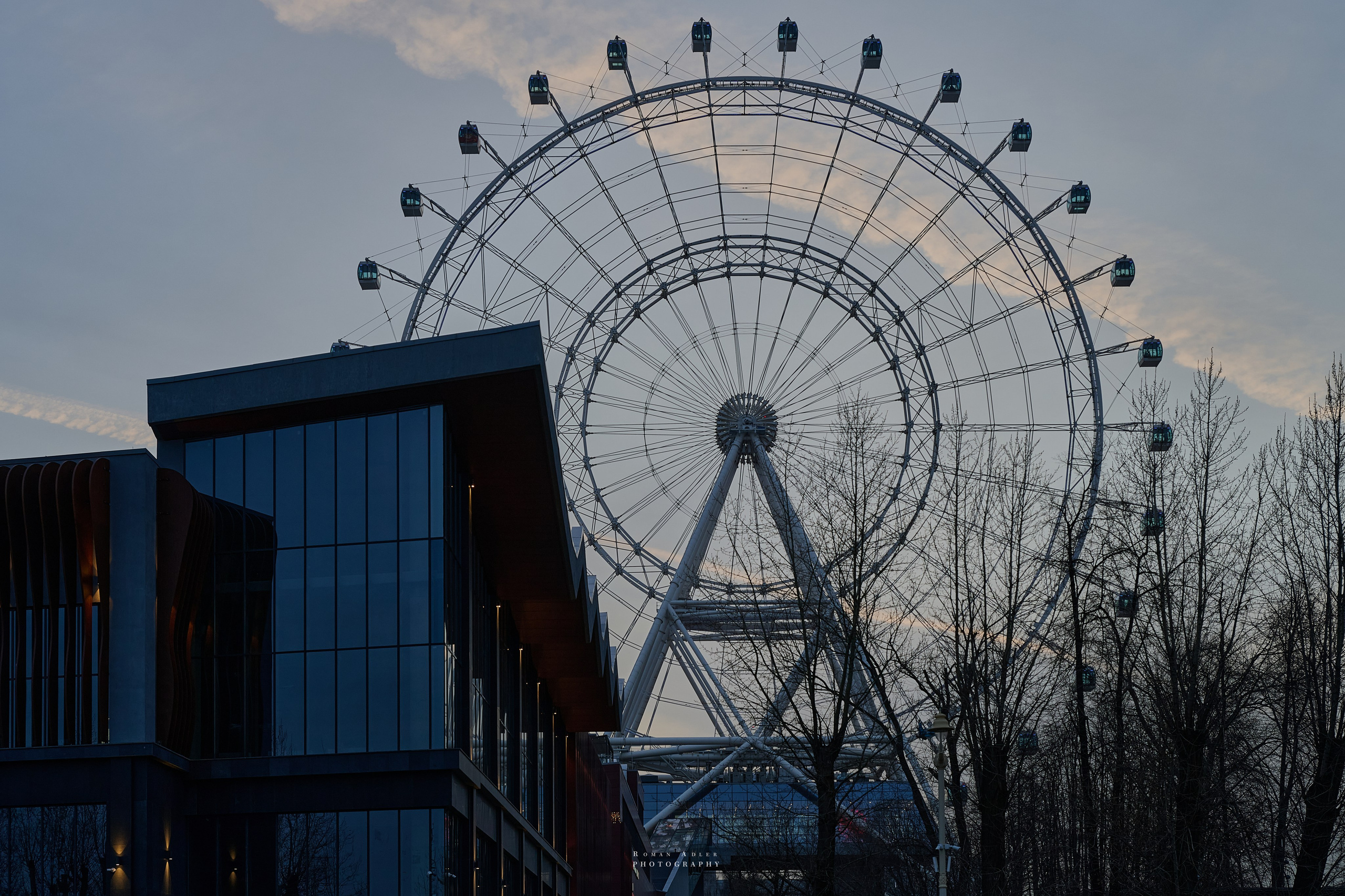 Солнце Москвы. Фотограф Роман Адлер
