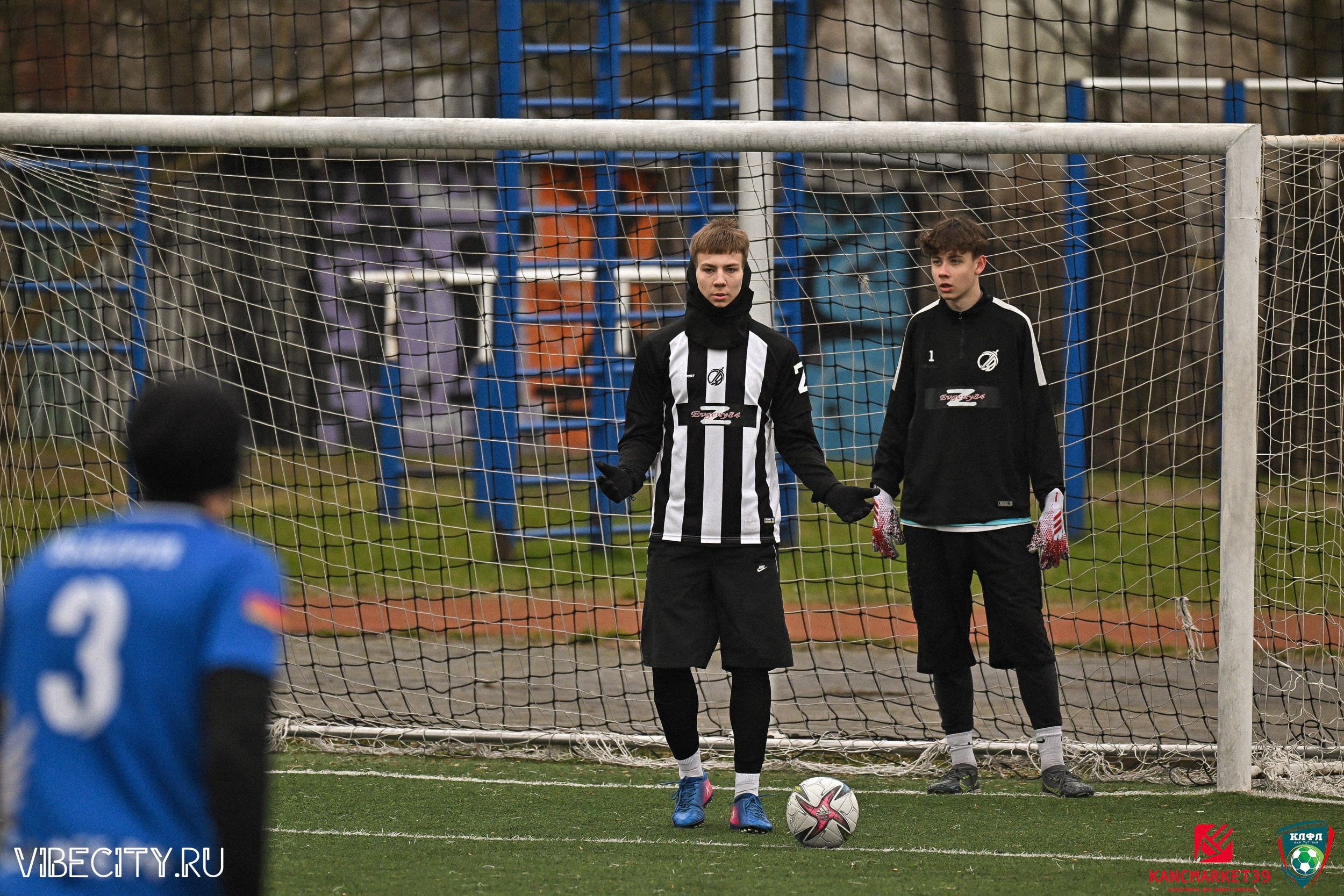 XX ЧЕМПИОНАТ КАЛИНИНГРАДСКОЙ ЛФЛ КАНЦМАРКЕТ39 сезона 2024–2025 гг. VIBECITY.RU Вайб Сити Ру Фоторепортажи Фотоотчеты Калининград