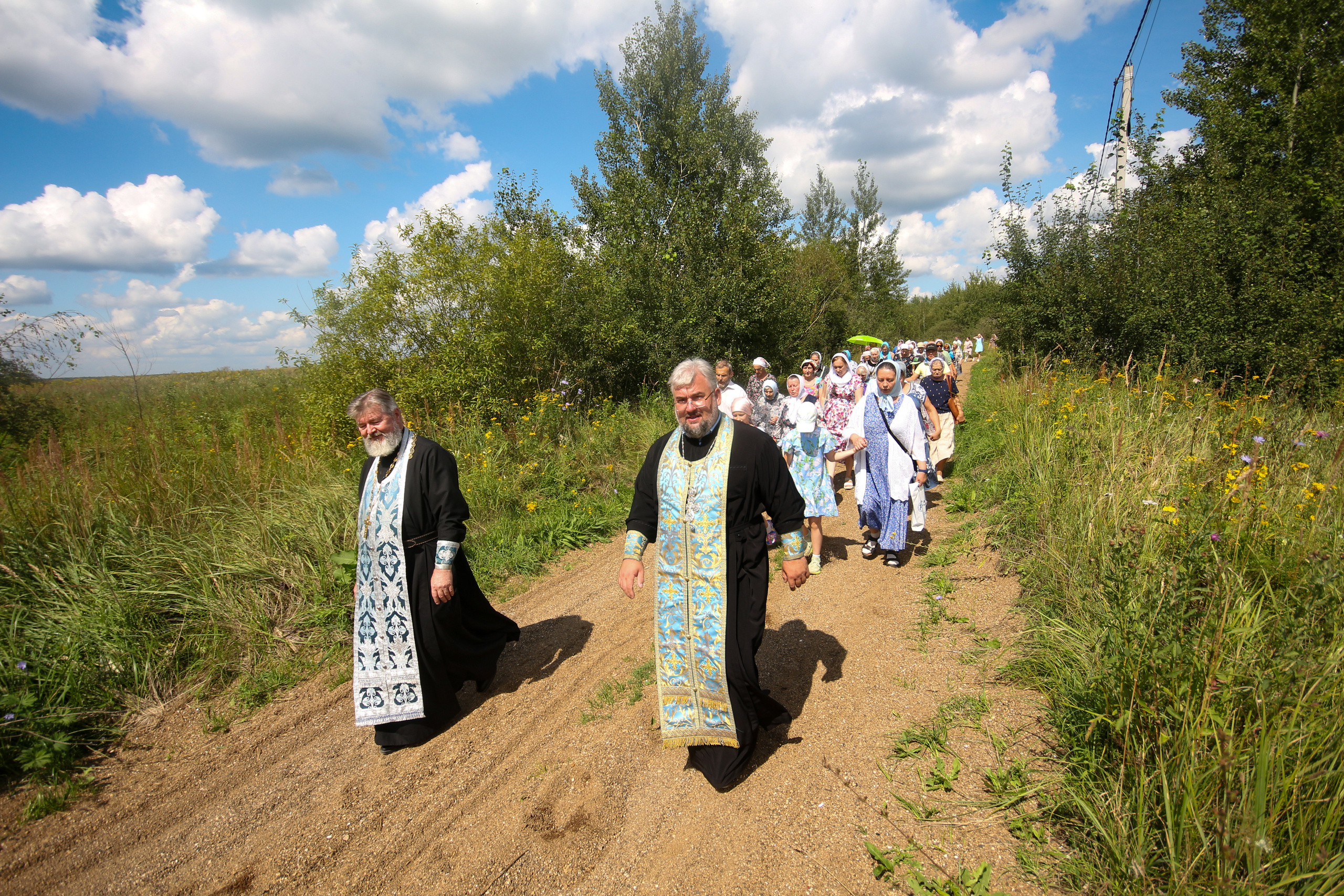Крестный ход со Смоленской иконой Божией Матери