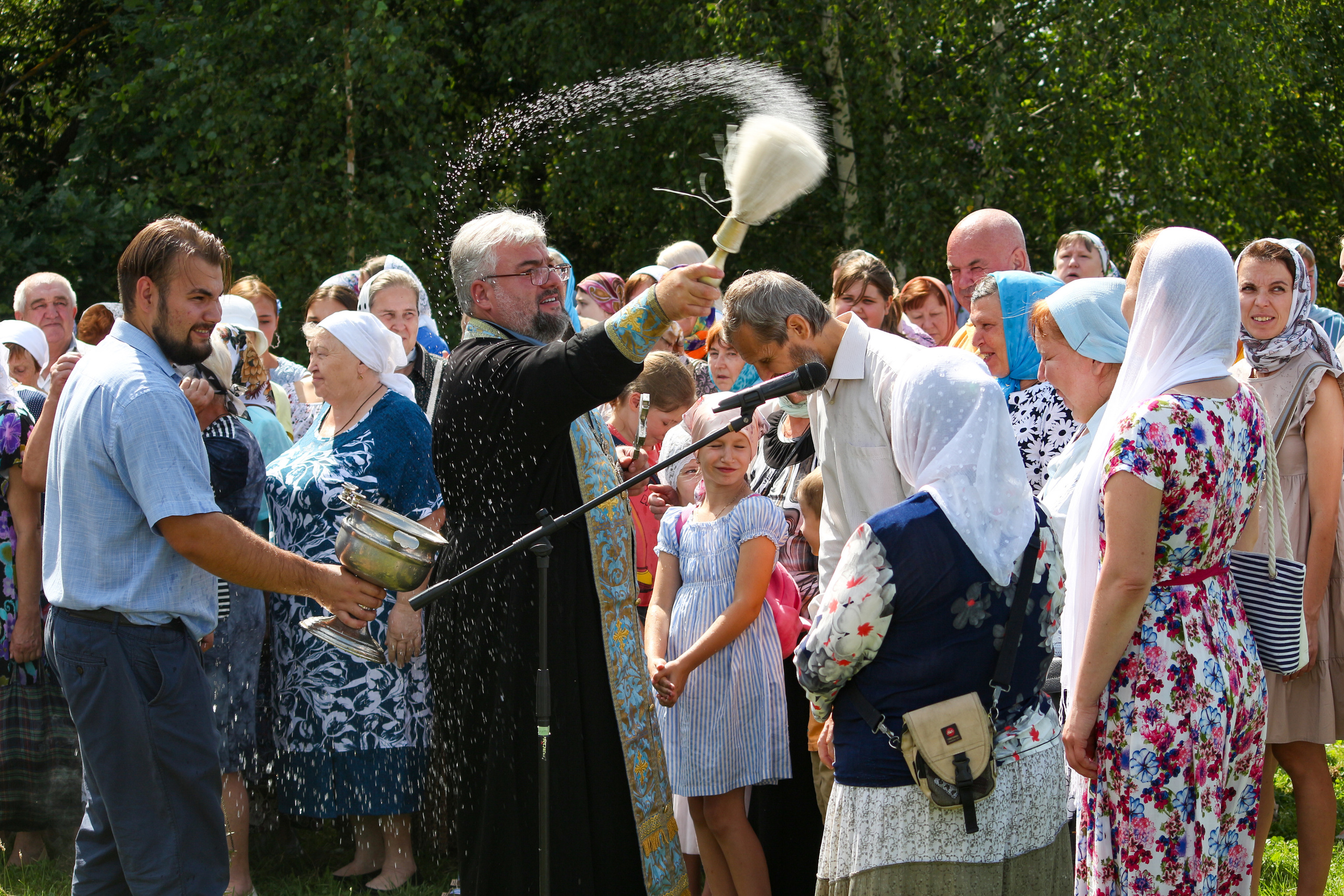 Крестный ход со Смоленской иконой Божией Матери