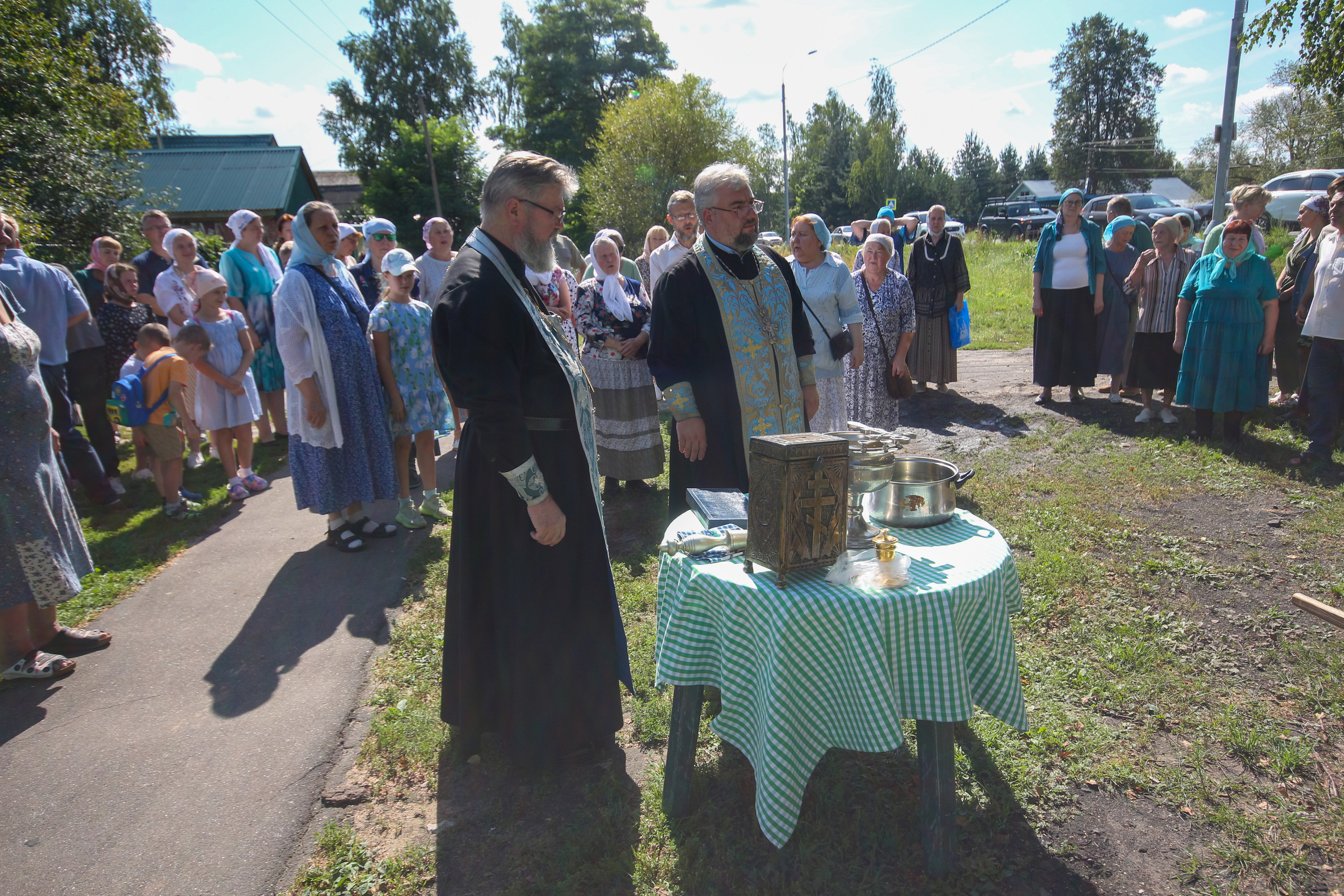 Крестный ход со Смоленской иконой Божией Матери