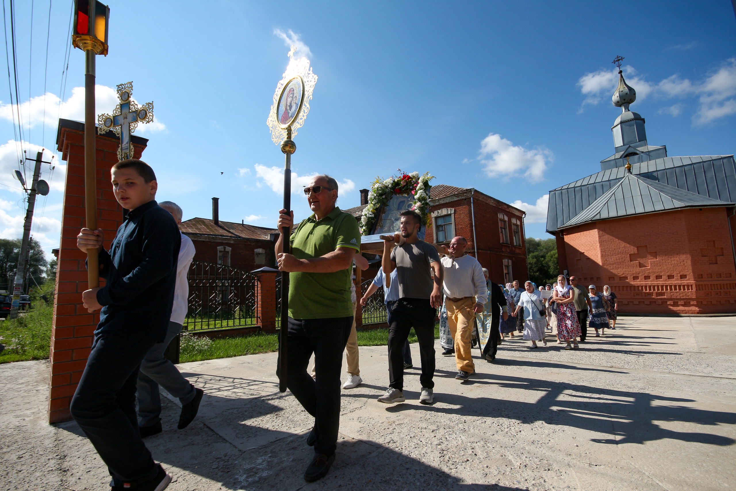 Крестный ход со Смоленской иконой Божией Матери