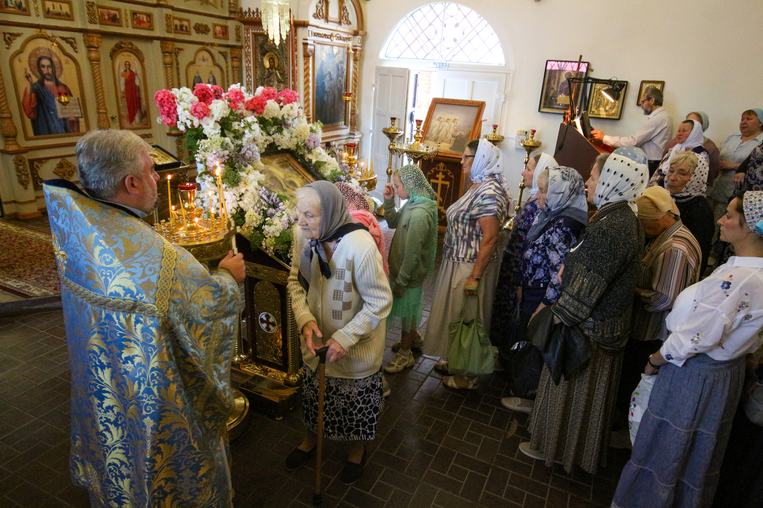 Крестный ход со Смоленской иконой Божией Матери