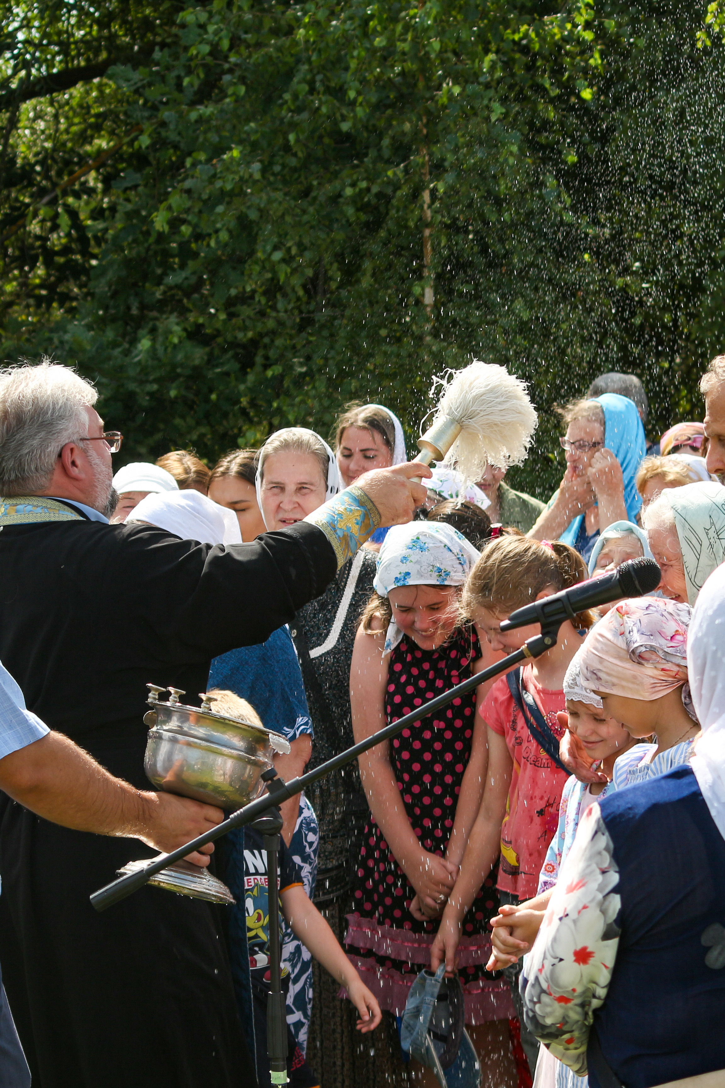 Крестный ход со Смоленской иконой Божией Матери