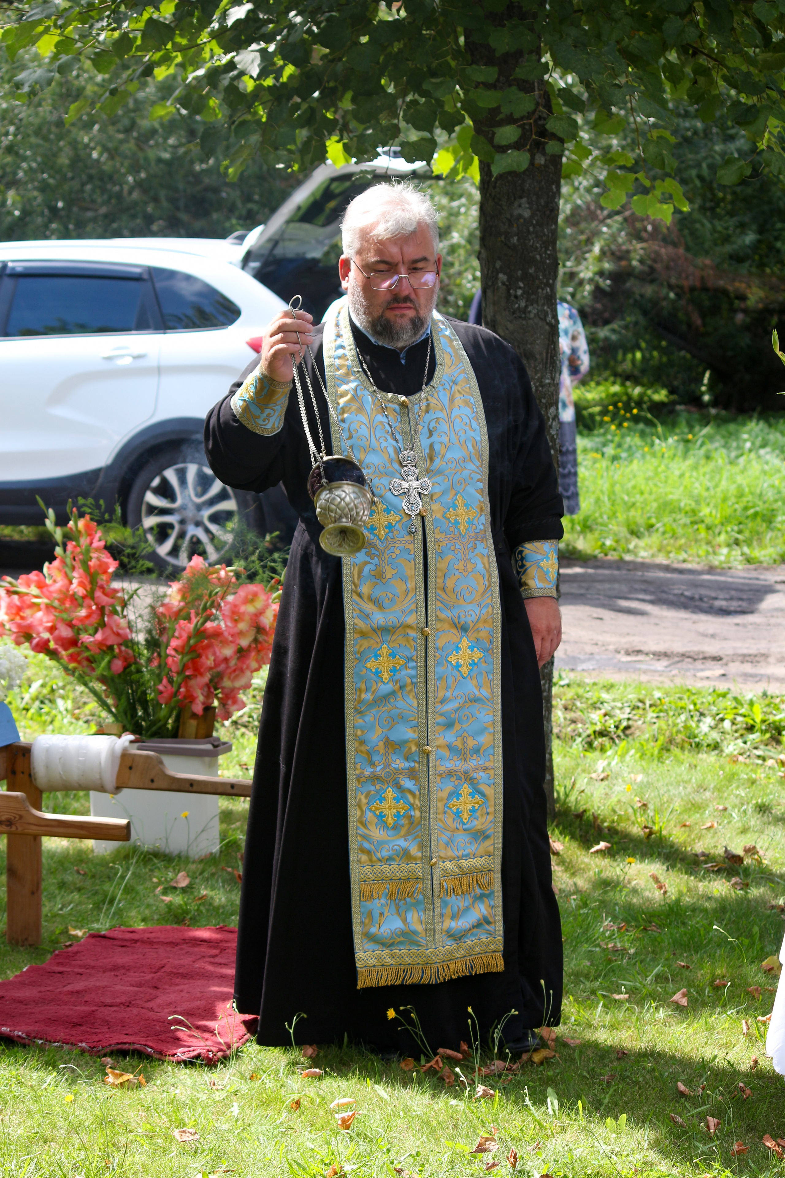 Крестный ход со Смоленской иконой Божией Матери