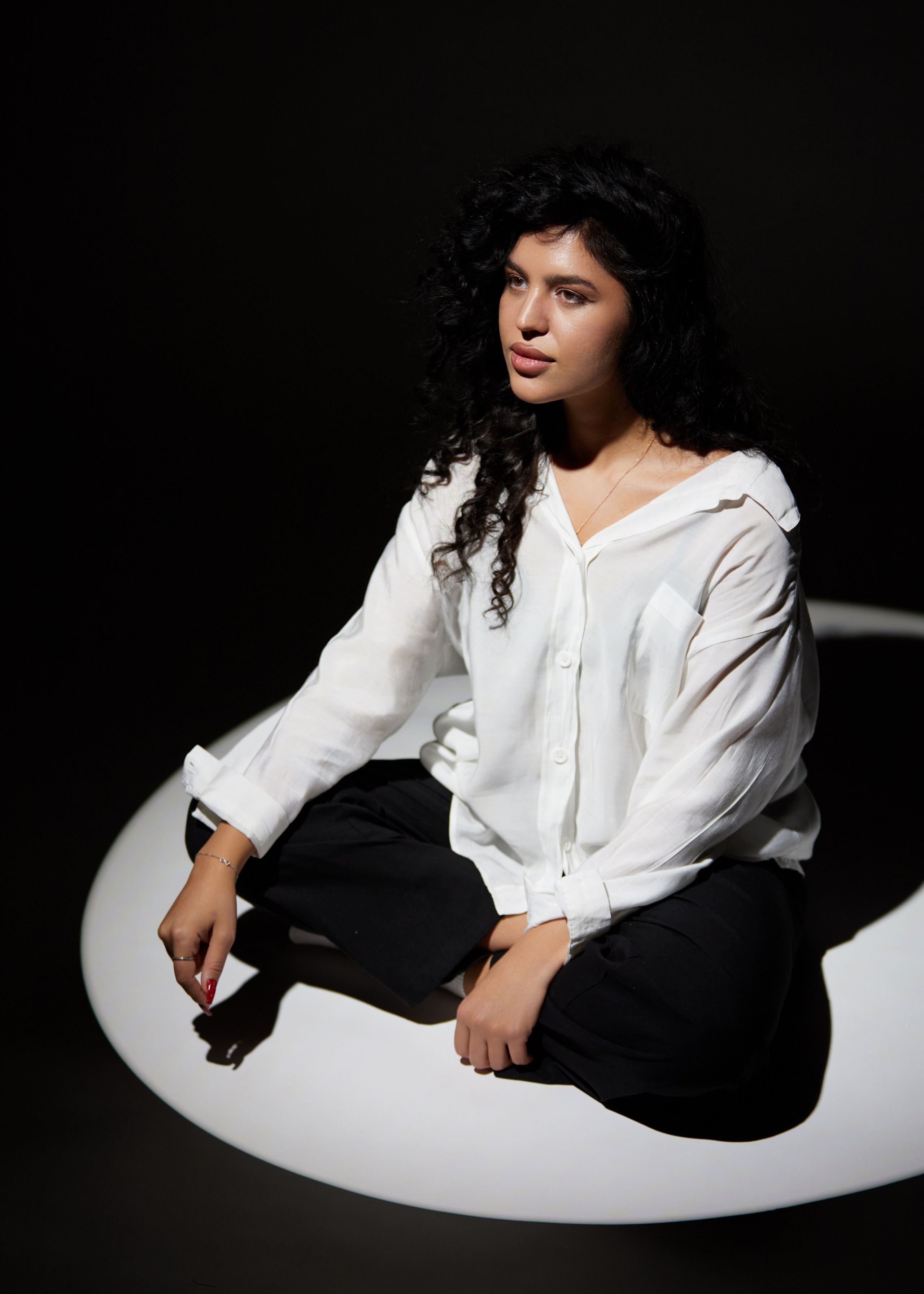 Портрет девушки в студии