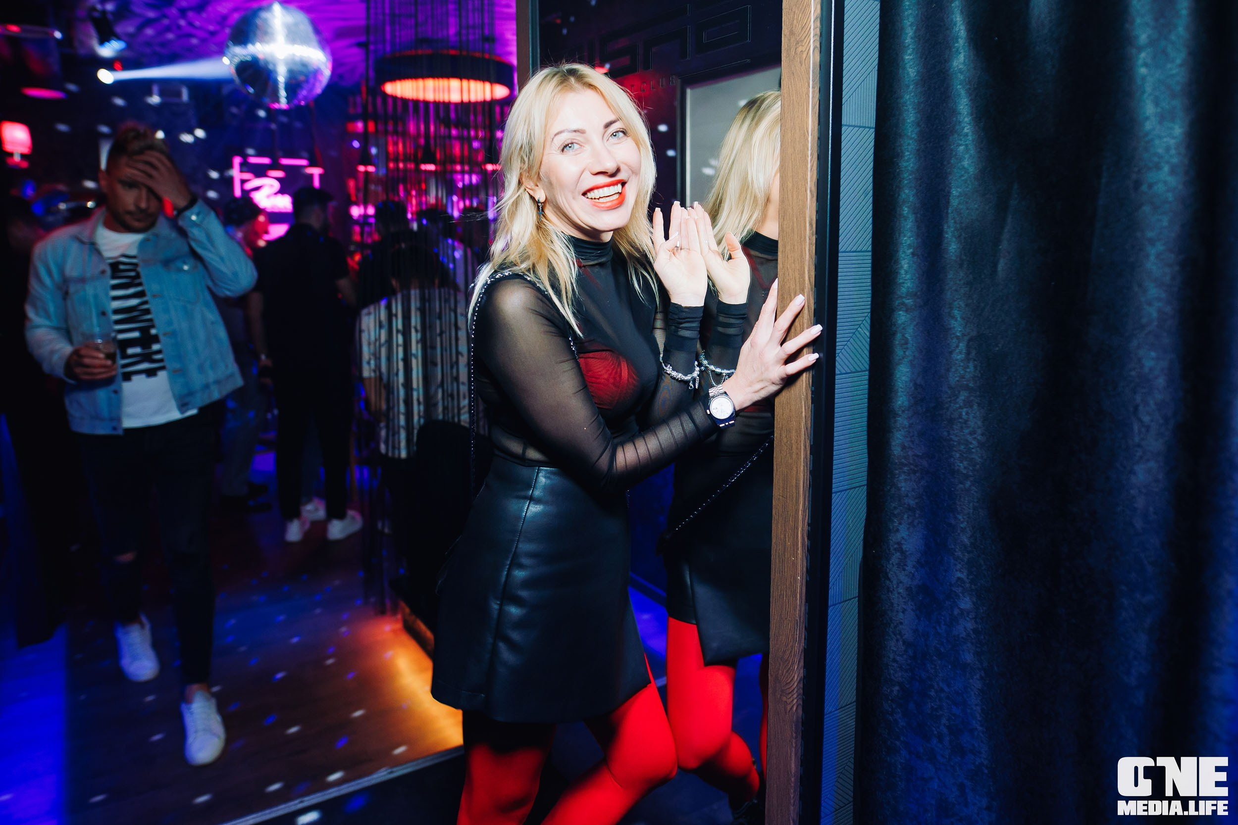 Фотоотчет из Nisha Club. One Media Life: фоторепортажи, фотоотчеты с мероприятий и заведений