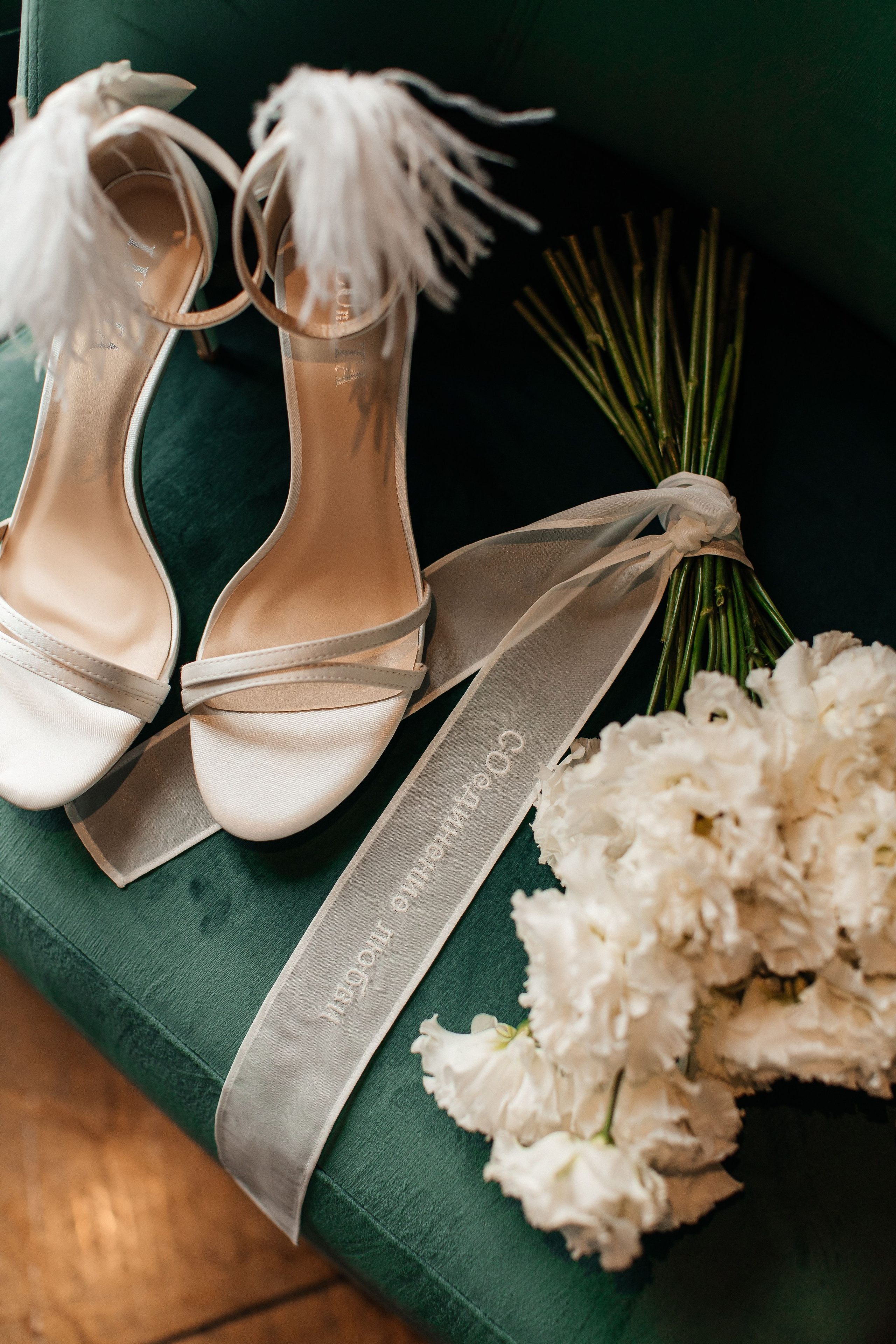 Свадьба в ресторане Владивосток. Организация свадеб и других мероприятий во Владивостоке от «Рядом быть»