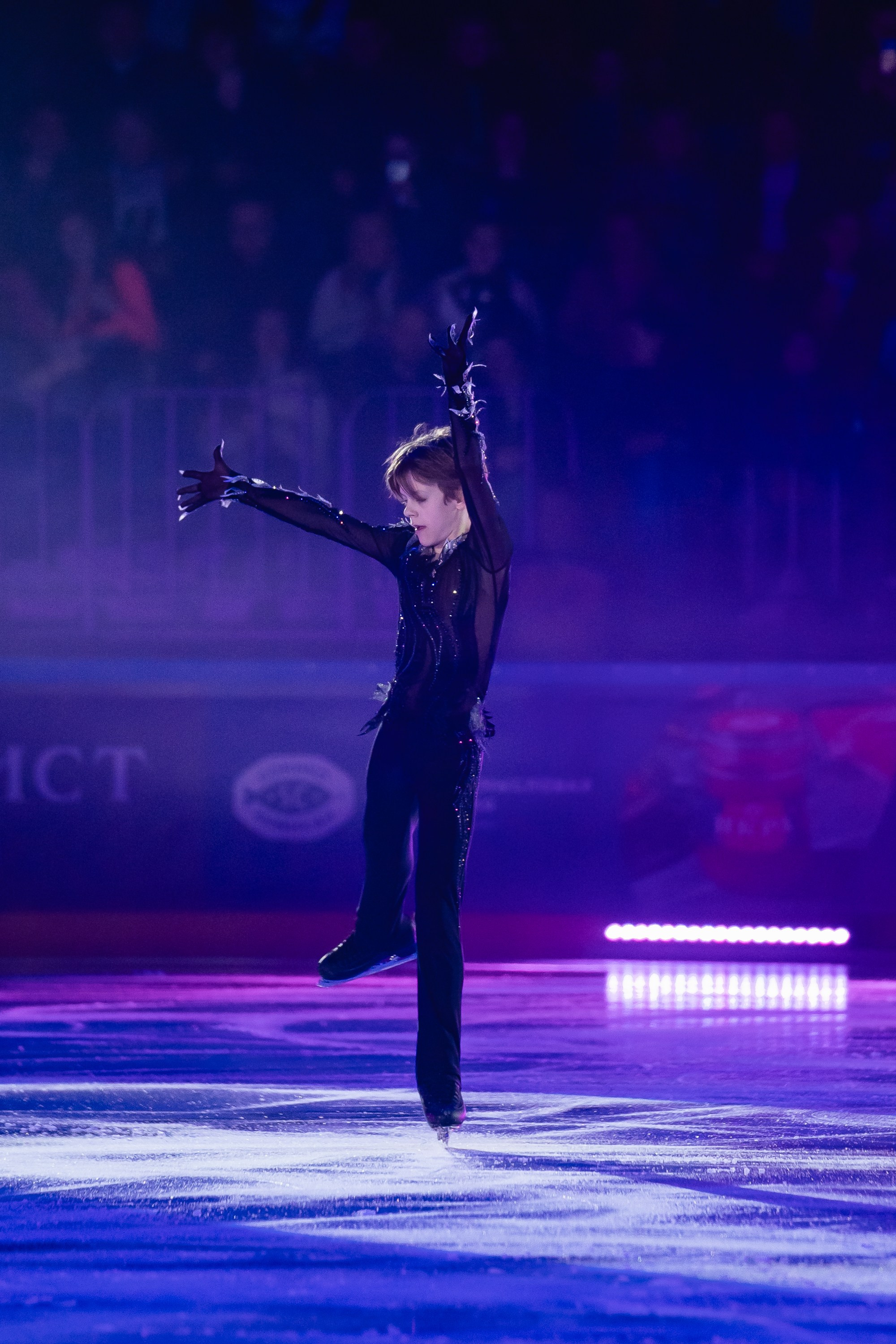 Шоу «Чемпионы на льду» в Новосибирске. Воробьева Ксения — Спортивный и танцевальный фотограф Новосибирск