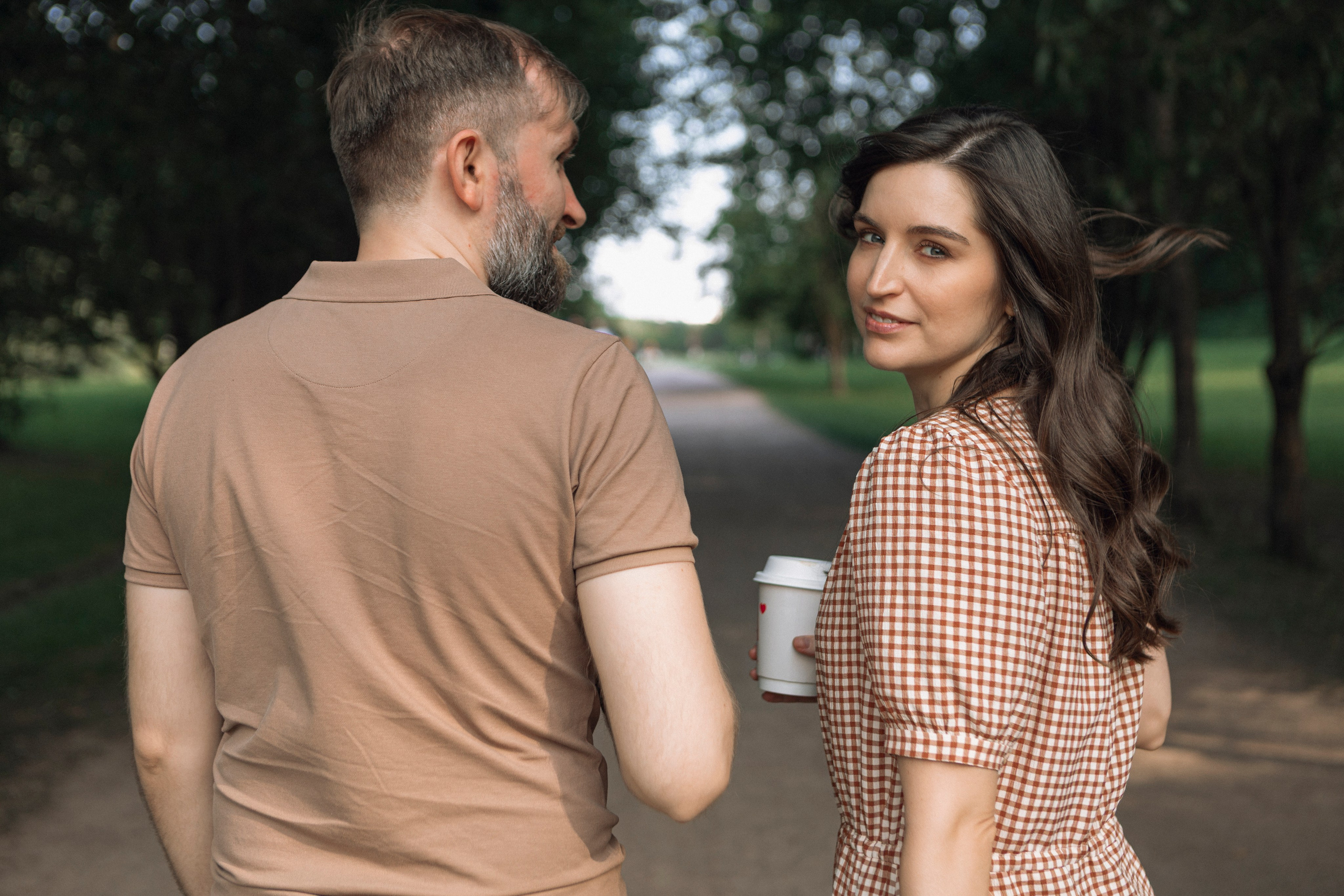 Уютный пикник для двоих в парке, романтическая фотосессия в Москве