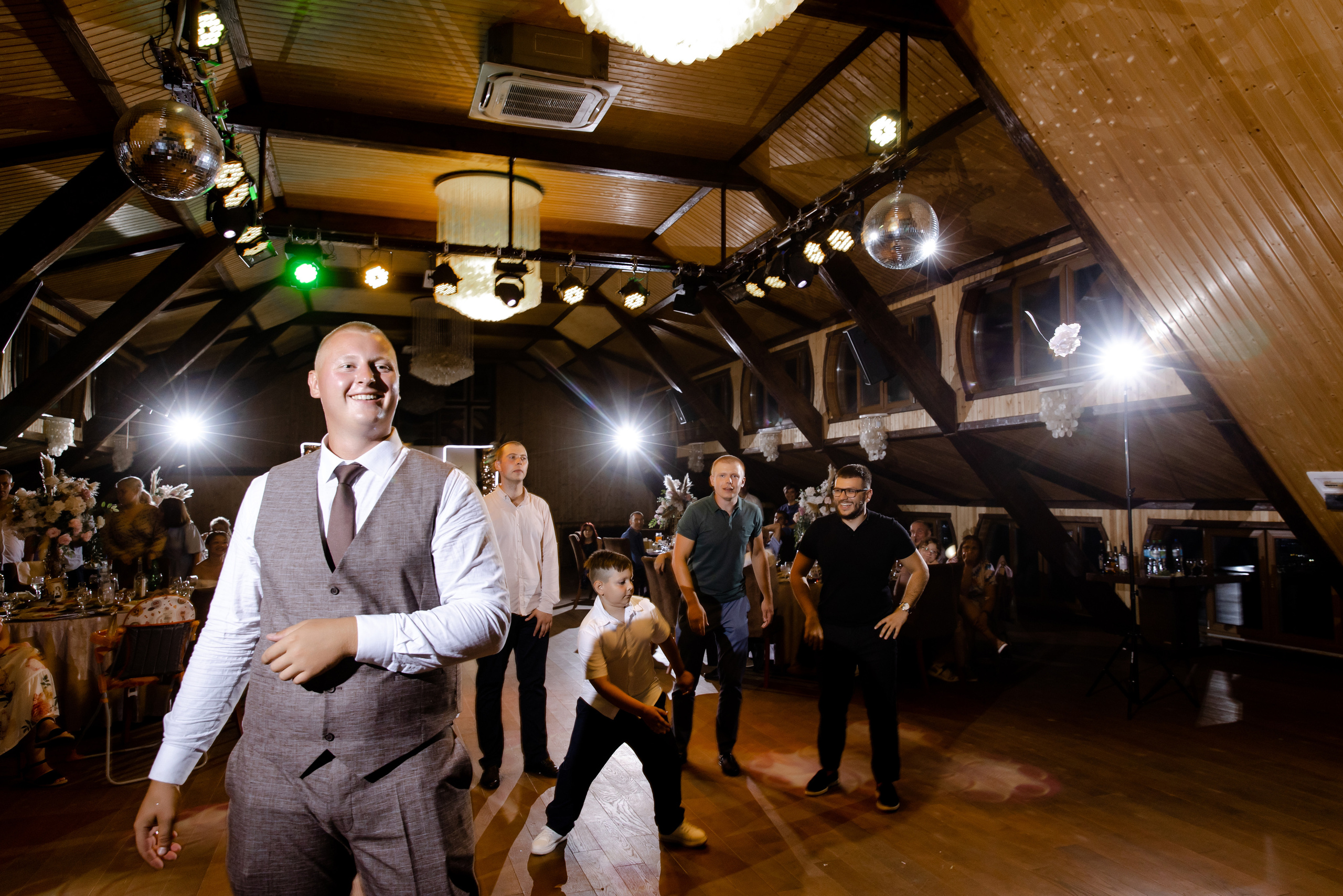 Свадебный день Антона и Ани. Свадебный фотограф Анна Бабахина