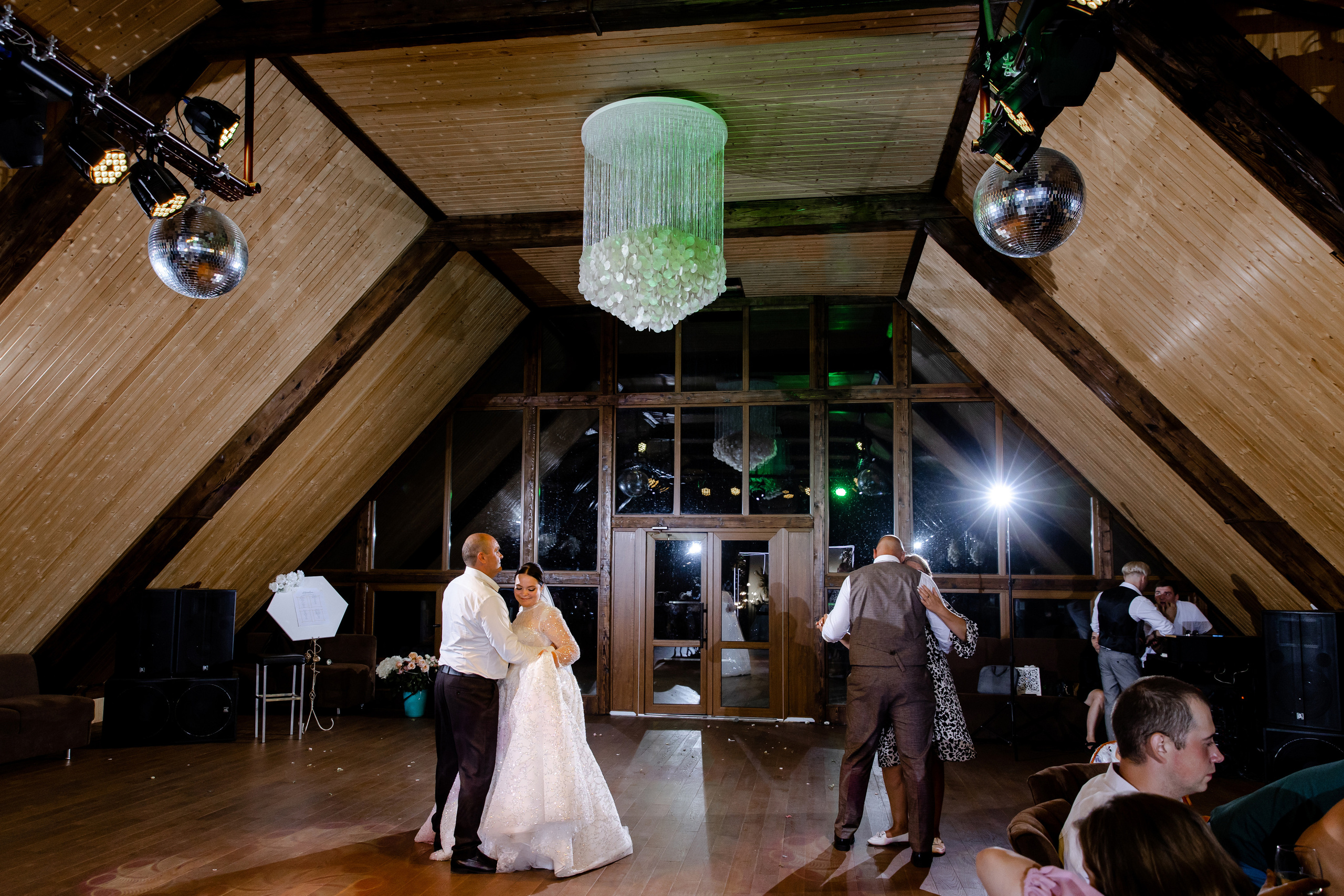 Свадебный день Антона и Ани. Свадебный фотограф Анна Бабахина