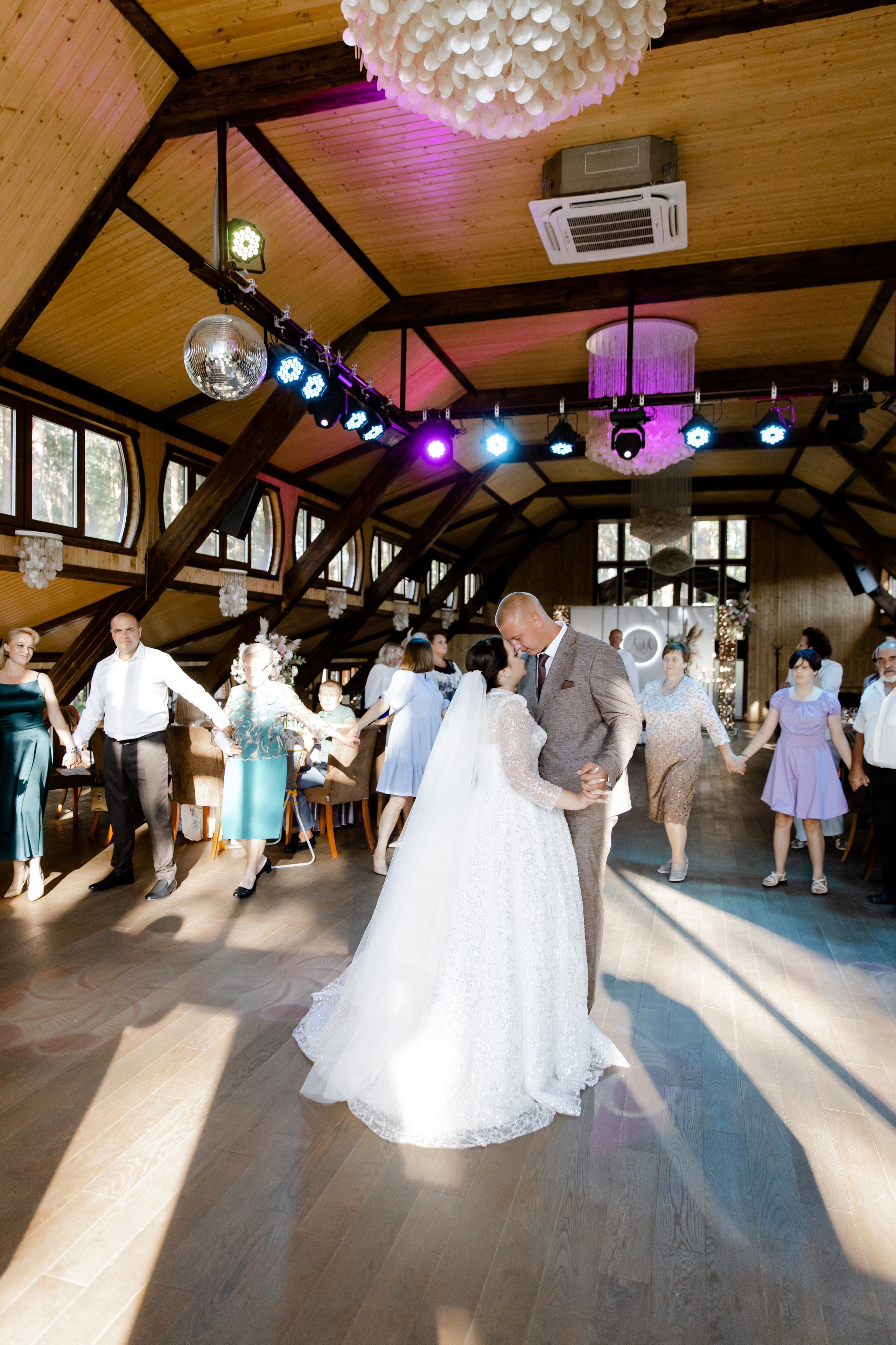 Свадебный день Антона и Ани. Свадебный фотограф Анна Бабахина