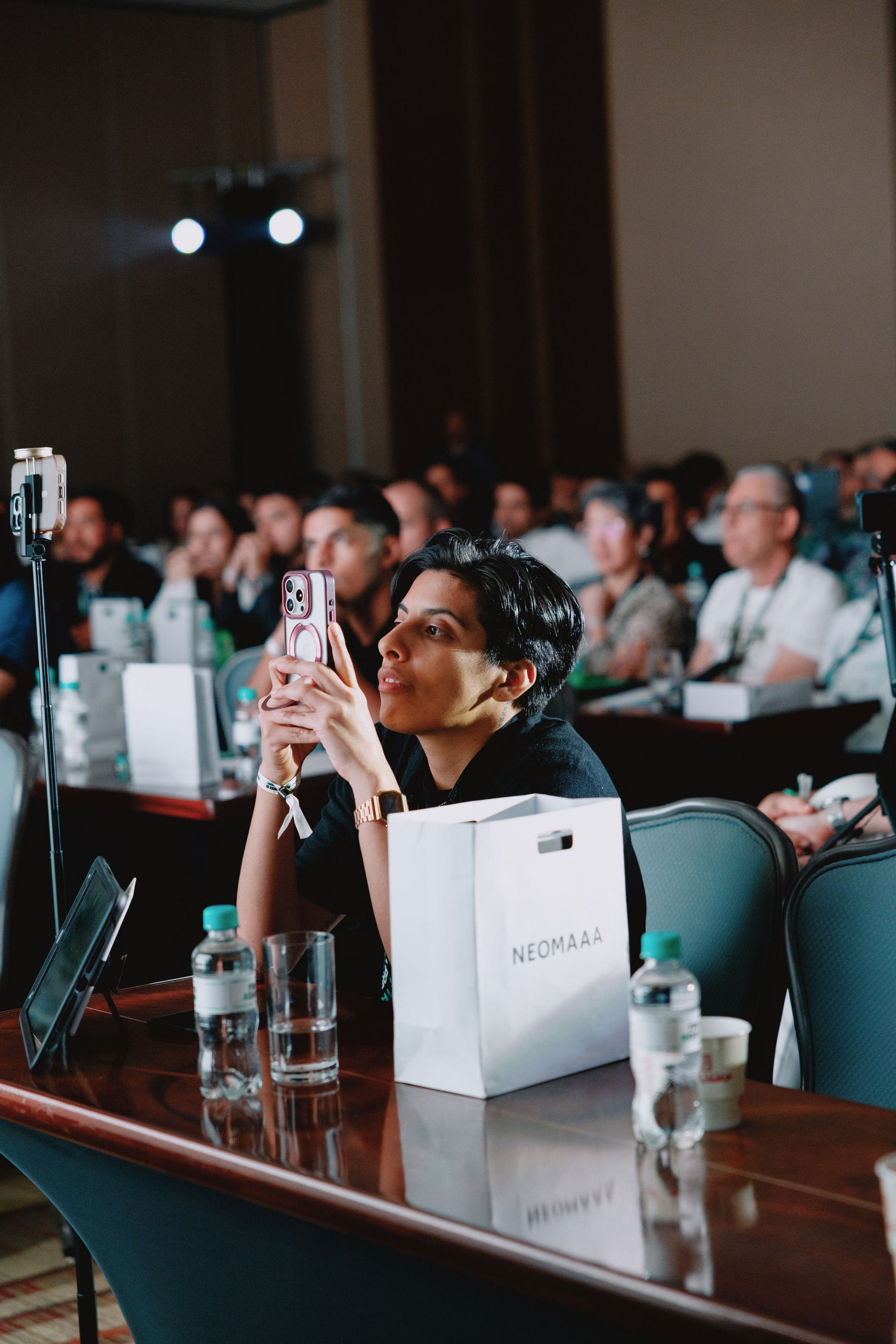 TRADERS DAY By NeomAAA Medellin. NeomAAA Funds Gallery