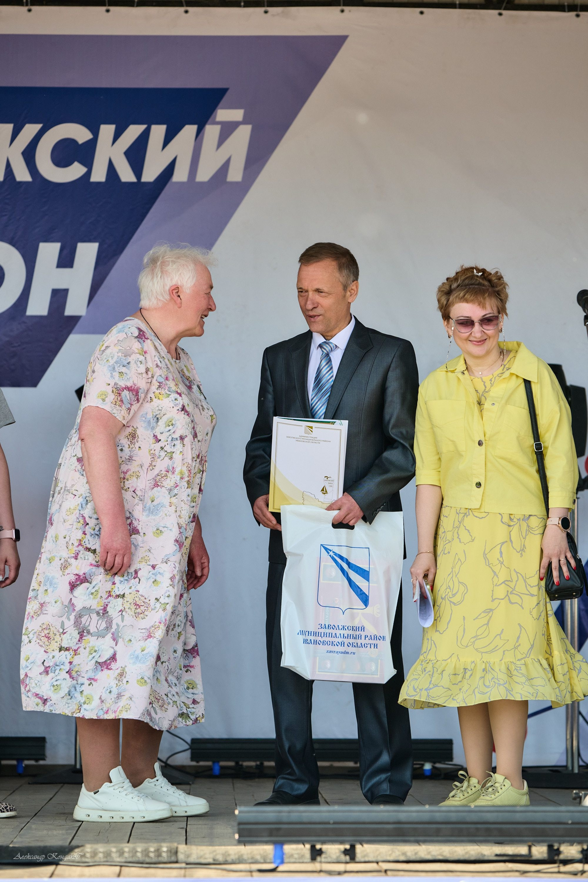 Съемка дня города Заволжск 2025 год. Фотограф в Иваново: Каталожная съемка одежды и постельного белья, Wildberries