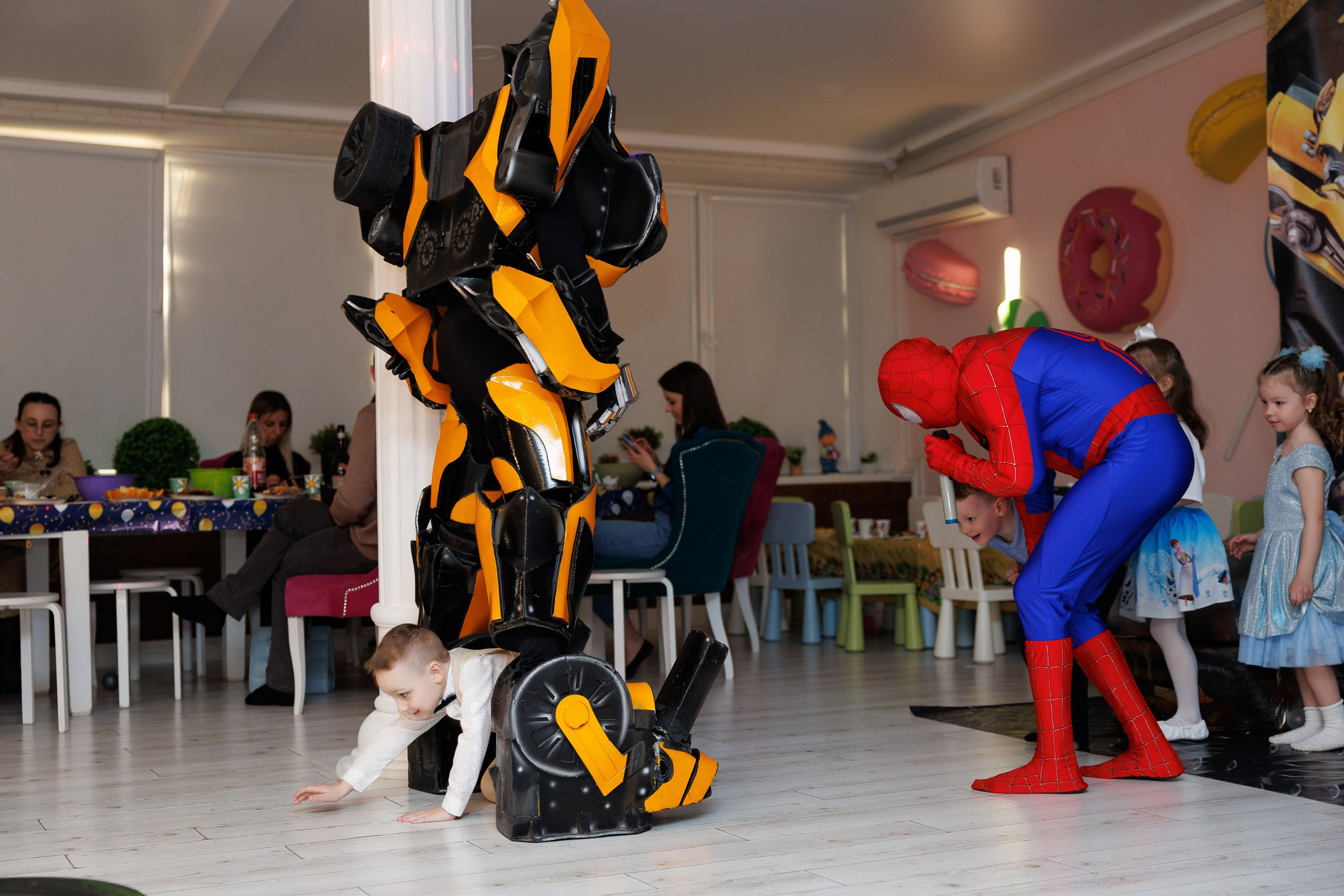 Детский день рождения в студии «Ромашка» в Оренбурге — Трансформеры