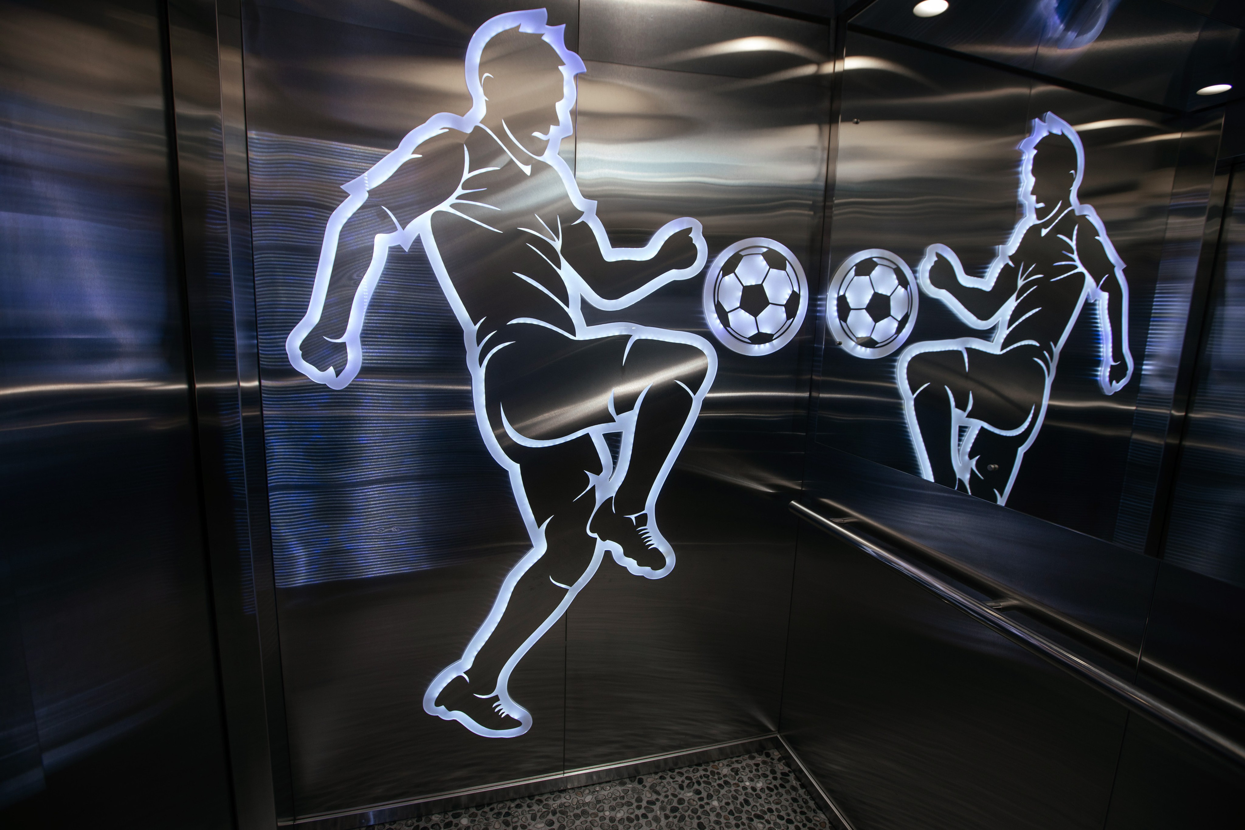 Контент съемка для компании по производству лифтового оборудования. Фотограф для бизнеса Константин Брусницын в Екатеринбурге