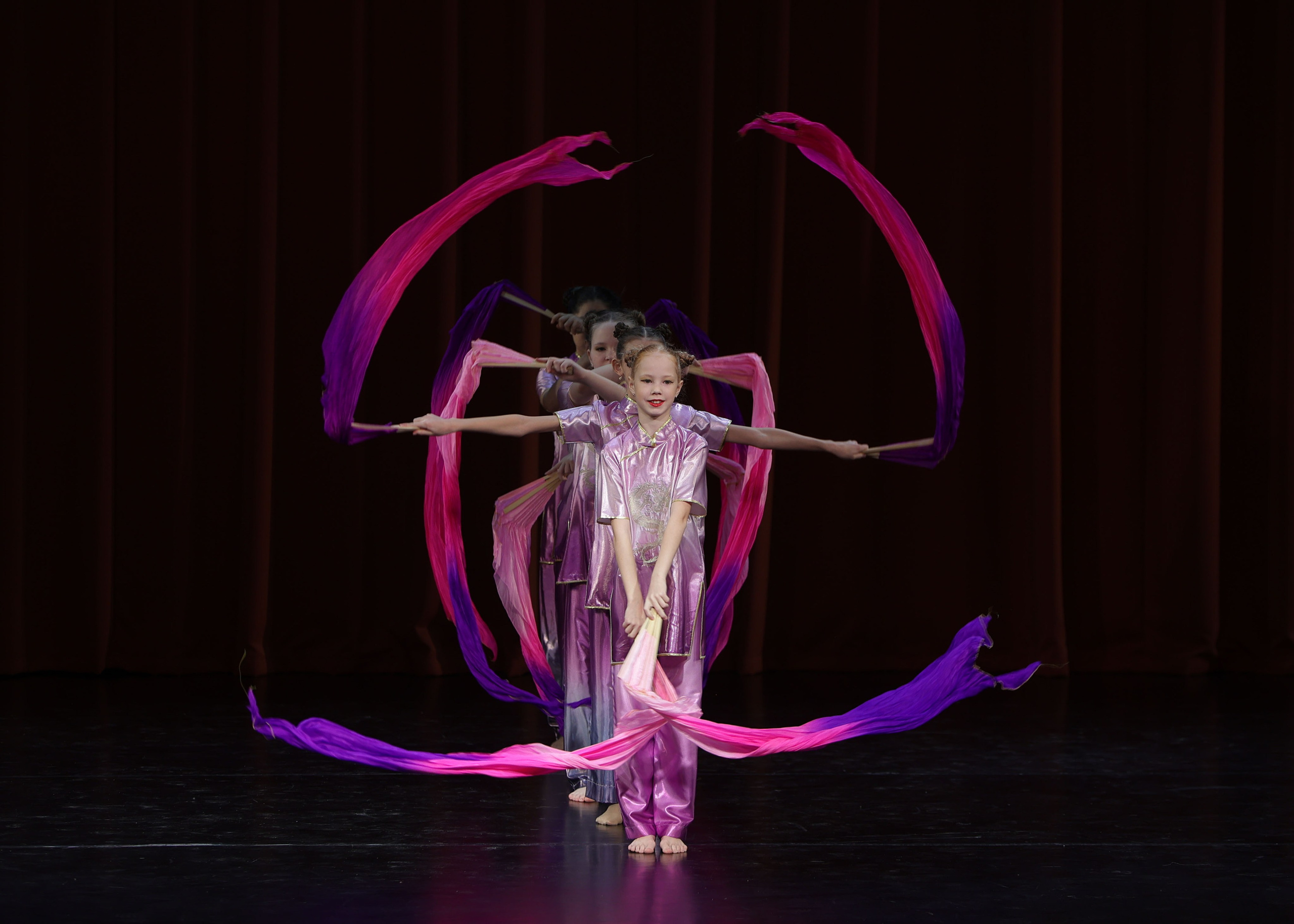 Фестиваль хореографического искусства «КУБОК ЛЕГЕНДЫ — 2025». Выпускные альбомы и школьный фотограф в Подольске, Троицке, Щербинке, Москве и Московской области