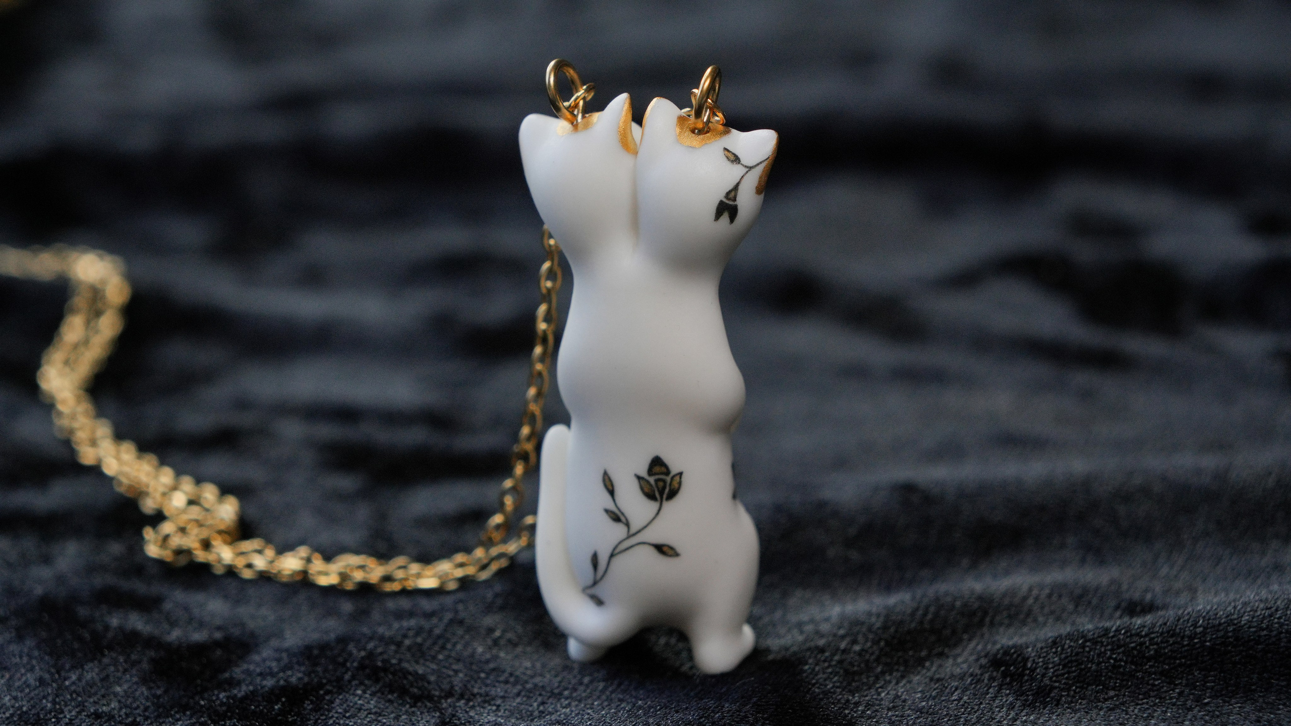 Кот двухголовый 15 000 руб. Авторские Шарнирные куклы и украшения из фарфора Алексаны Лавринчук